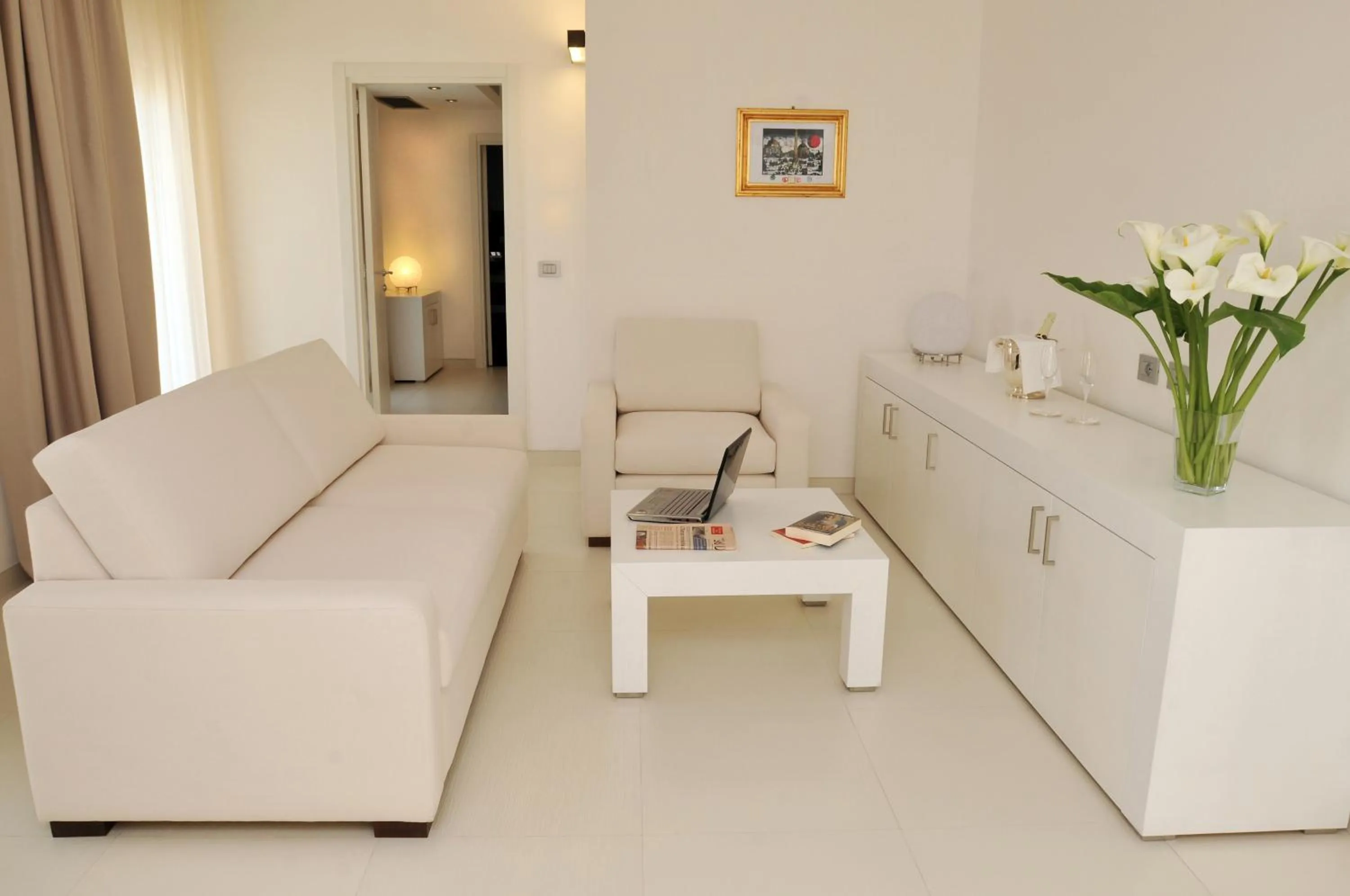 Seating area in Hotel Monte Sarago