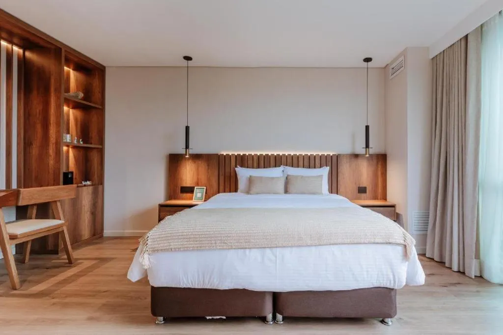 Bedroom, Bed in 1616 Hotel