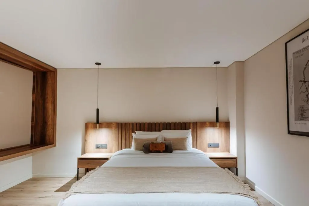 Bedroom, Bed in 1616 Hotel