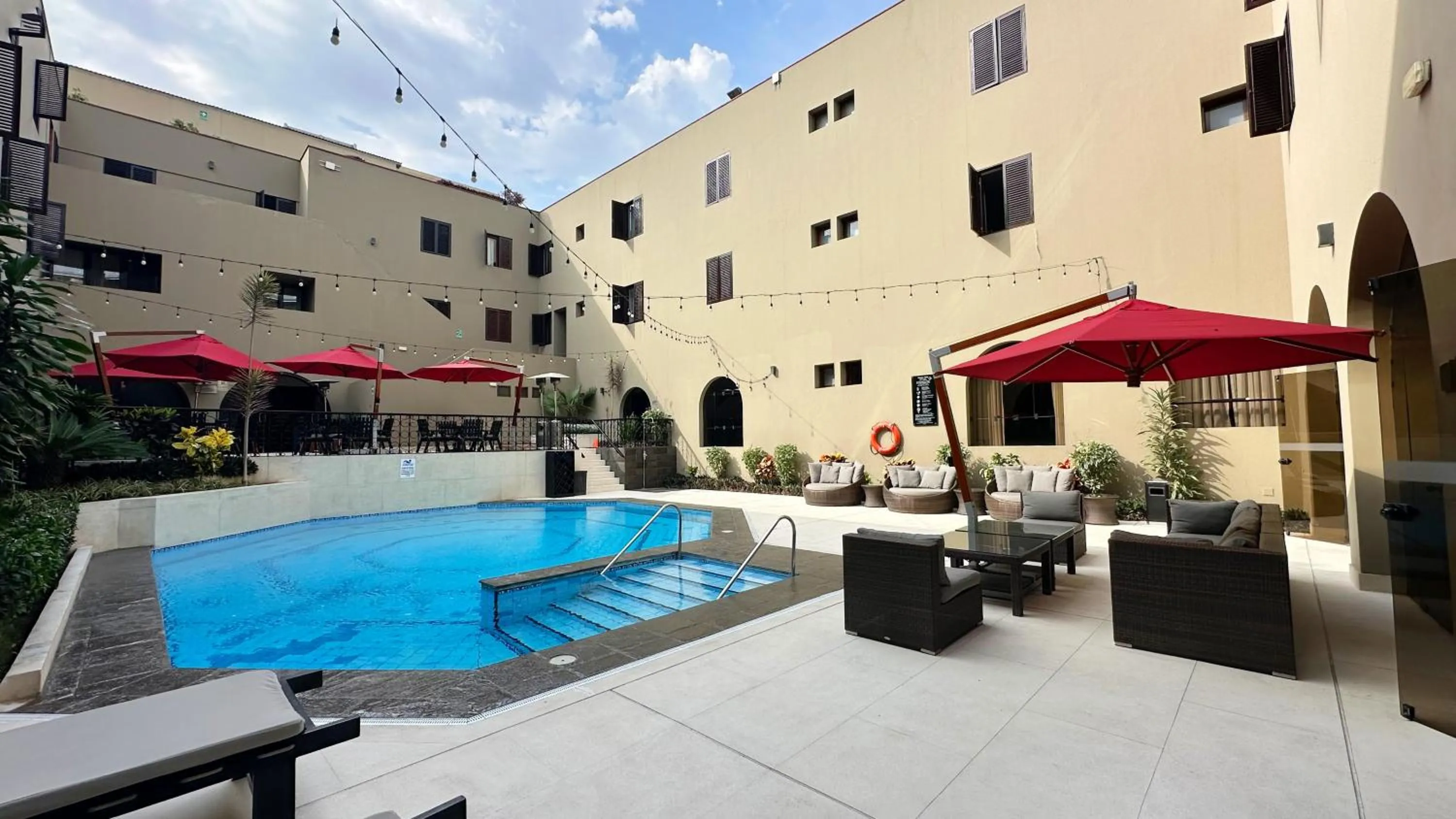 Property building in Costa del Sol Trujillo Centro