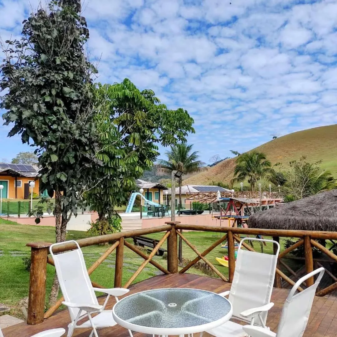 Property building in Hotel Pousada Bambuzal