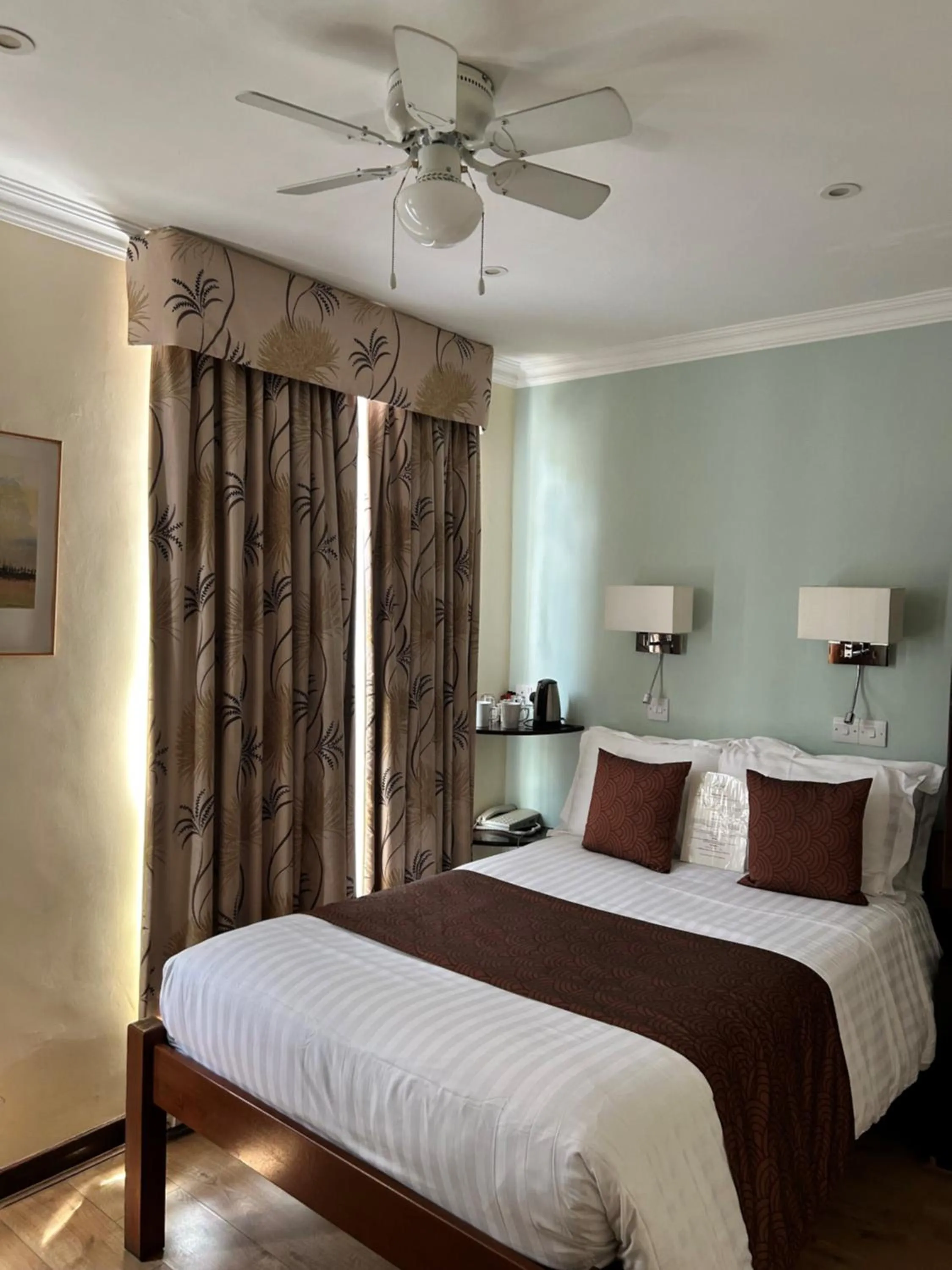 Property building, Bed in La Gaffe - Bed and Breakfast