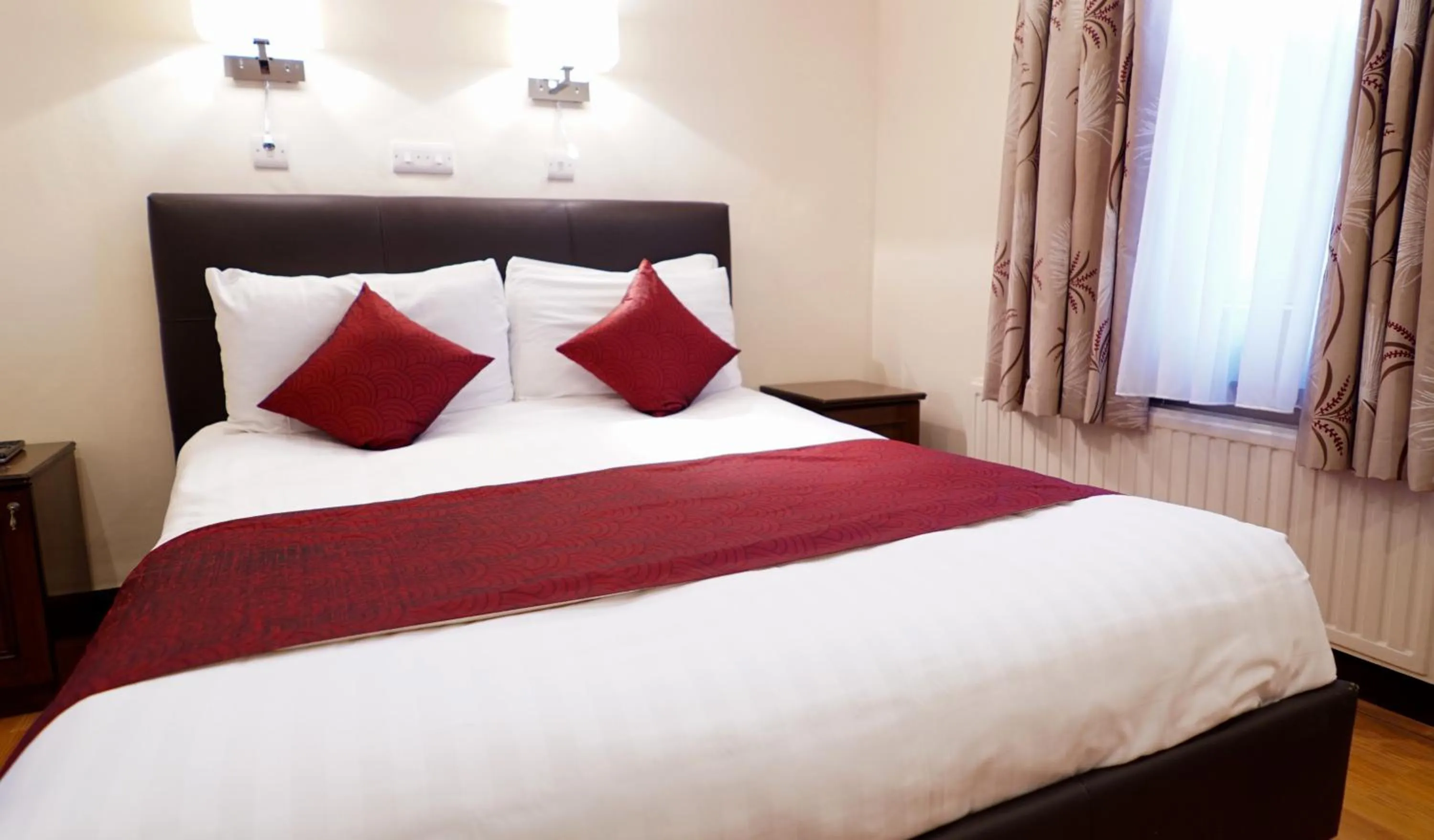 Bed in La Gaffe - Bed and Breakfast