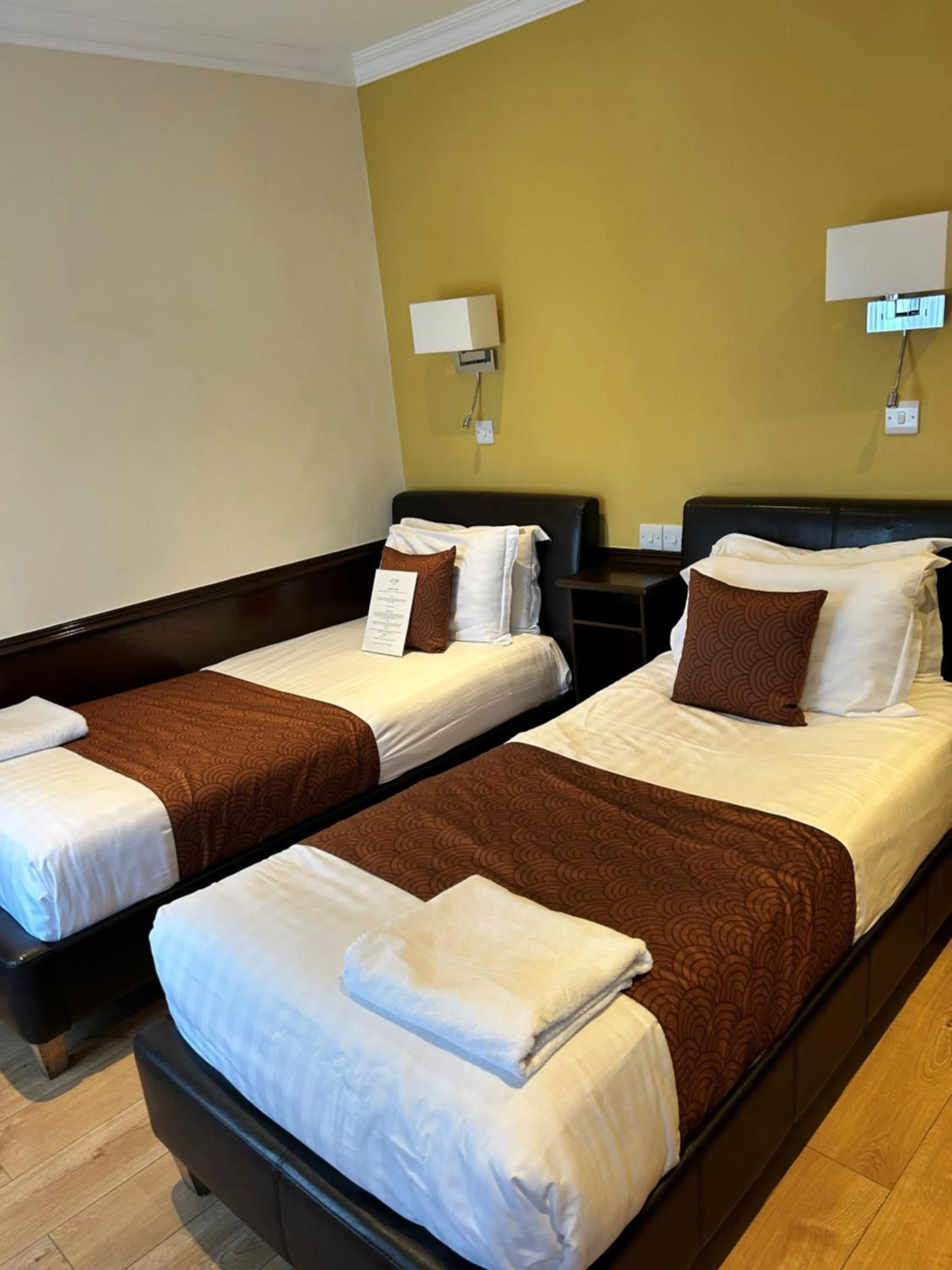 Bed in La Gaffe - Bed and Breakfast