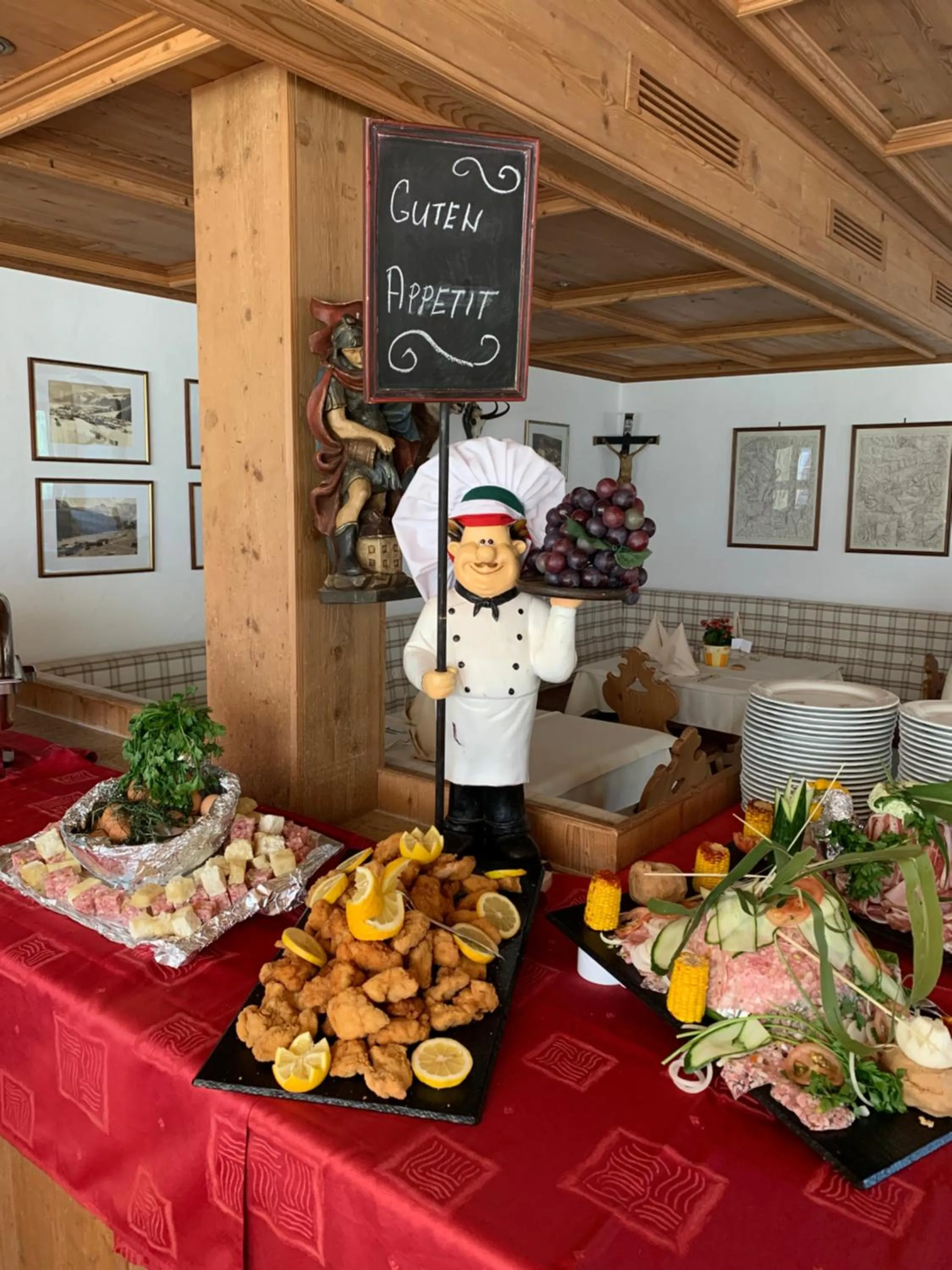 Restaurant/places to eat in Hotel Habicht