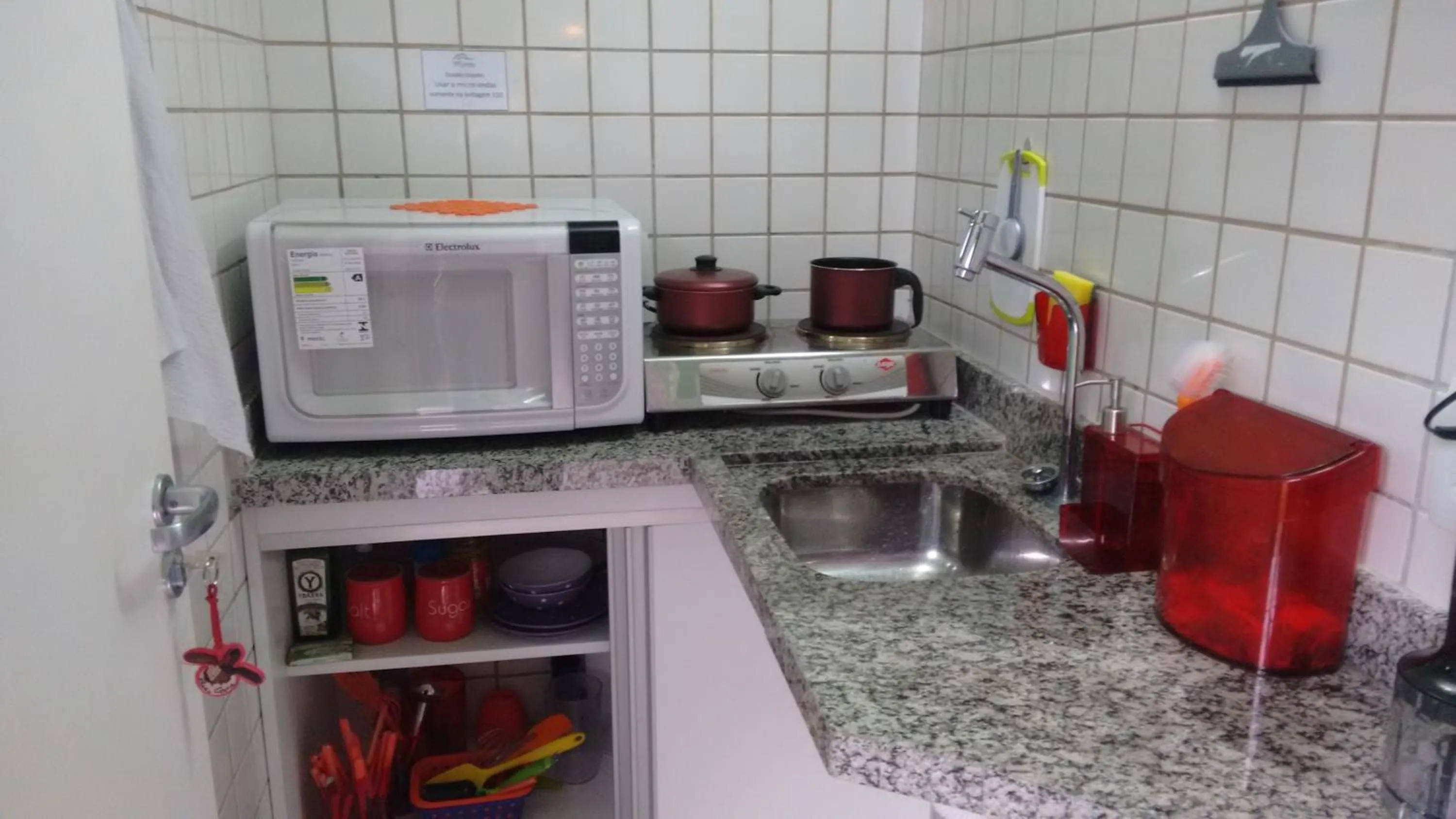 Communal kitchen in Pousada Tatuapara