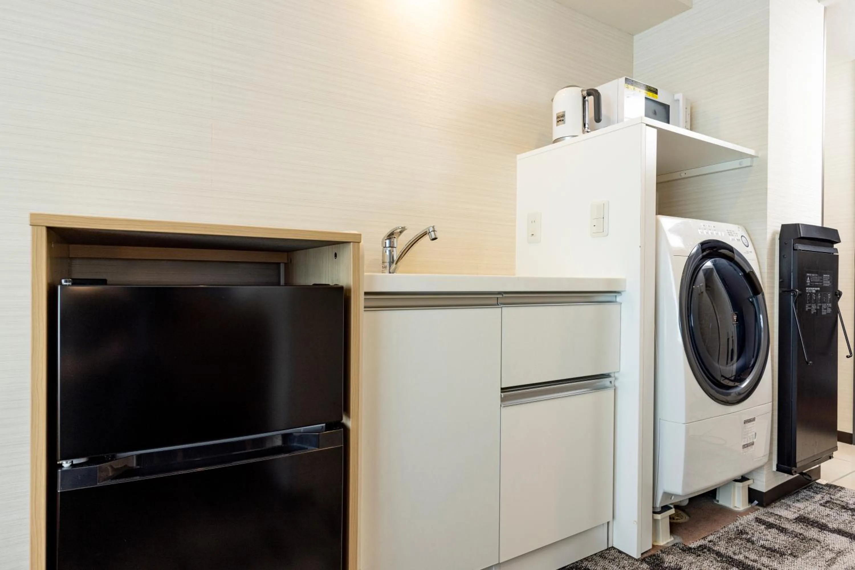 Kitchen or kitchenette in Tokyu Stay Tsukiji - Tokyo Ginza Area