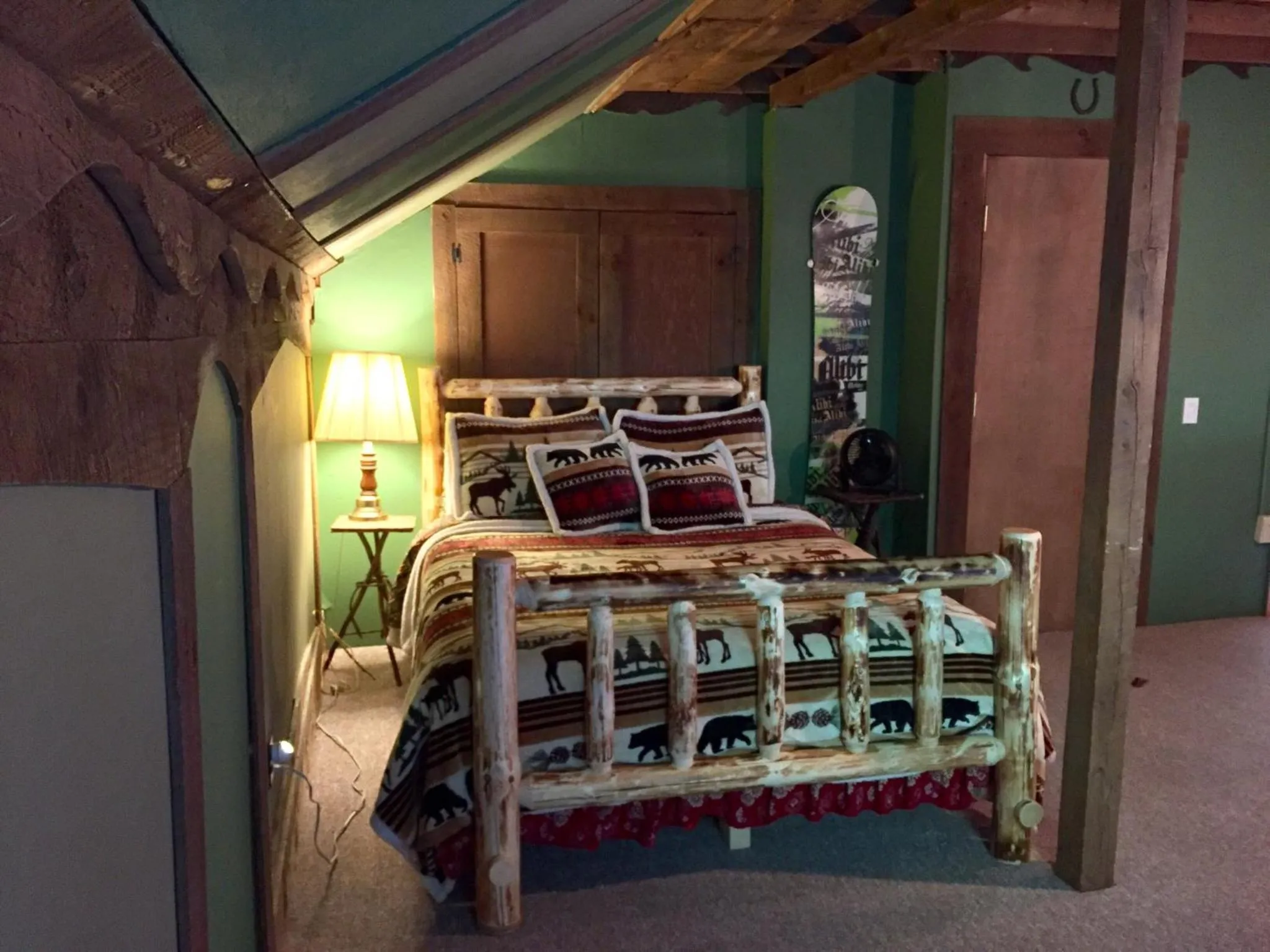 Bed in Grunberg Haus Inn & Cabins