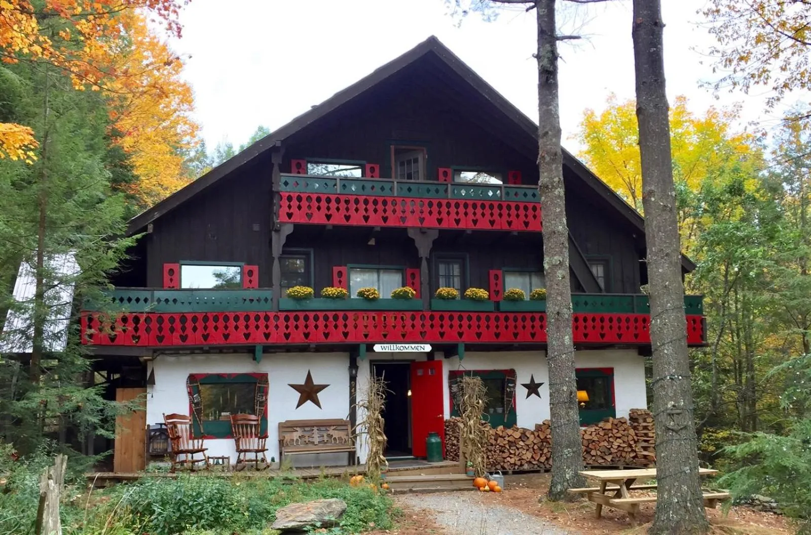 Property building in Grunberg Haus Inn & Cabins