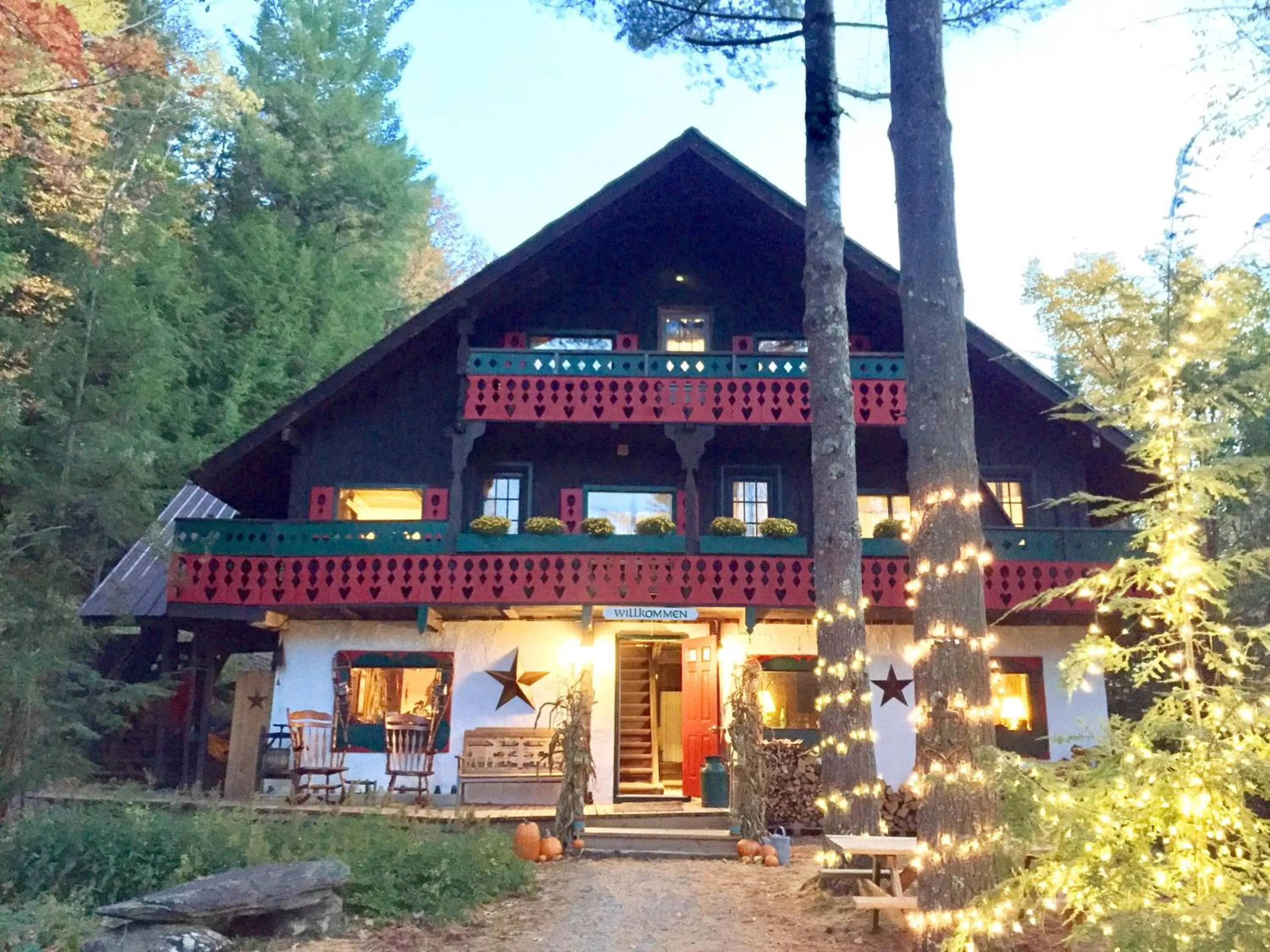 Property building in Grunberg Haus Inn & Cabins