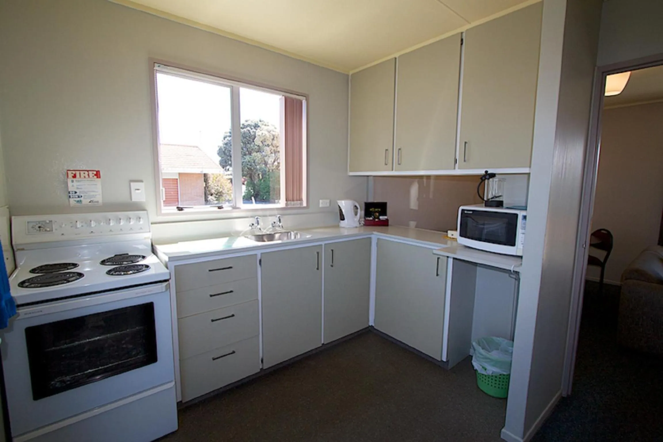 Day in 252 Beachside Motels & Holiday Park