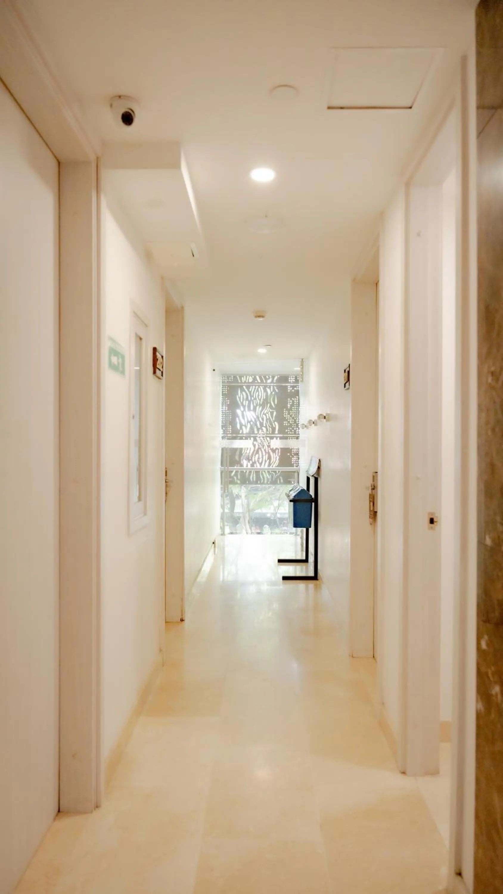 Property building in Hotel Madeiro