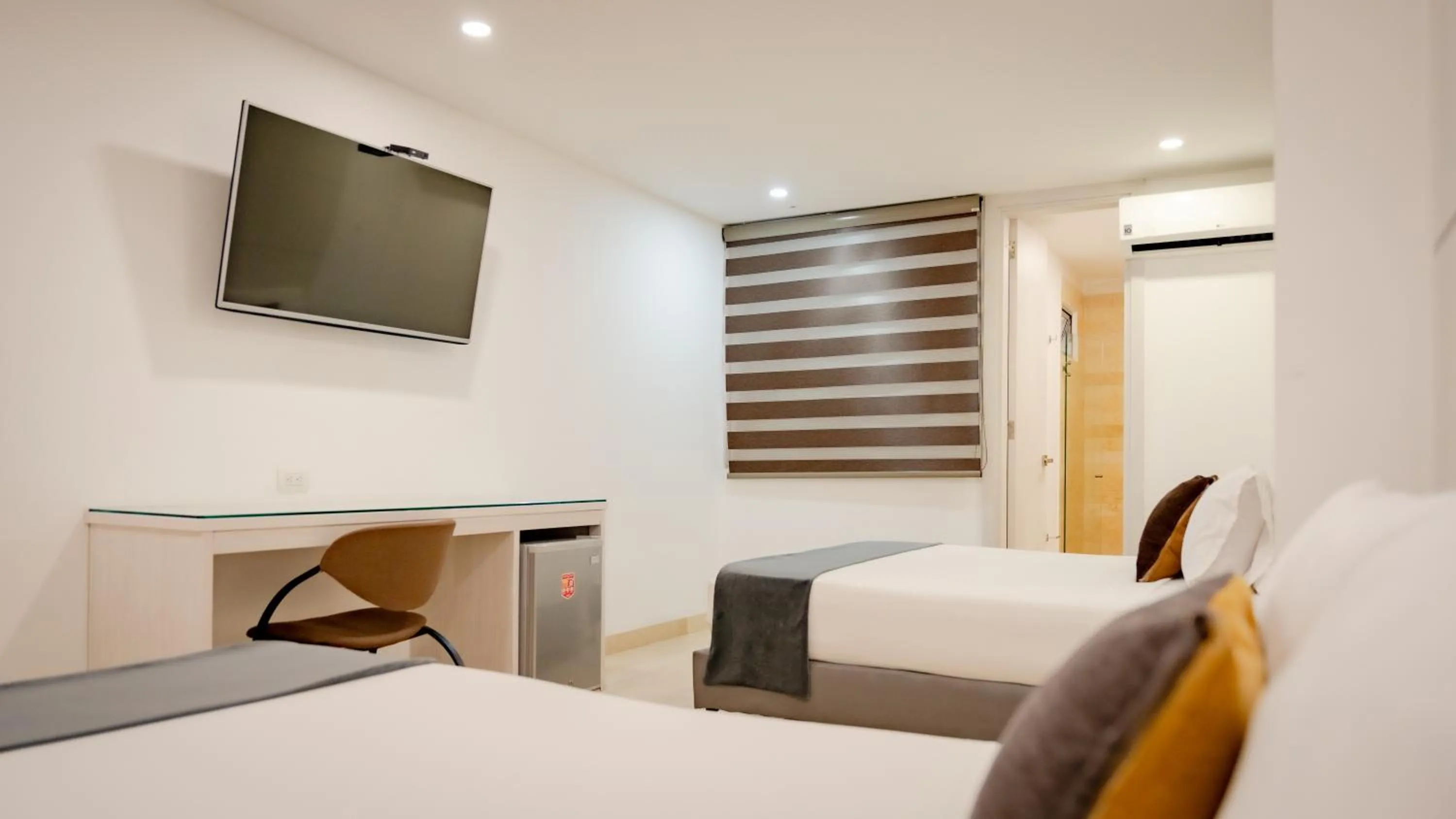 Bed in Hotel Madeiro