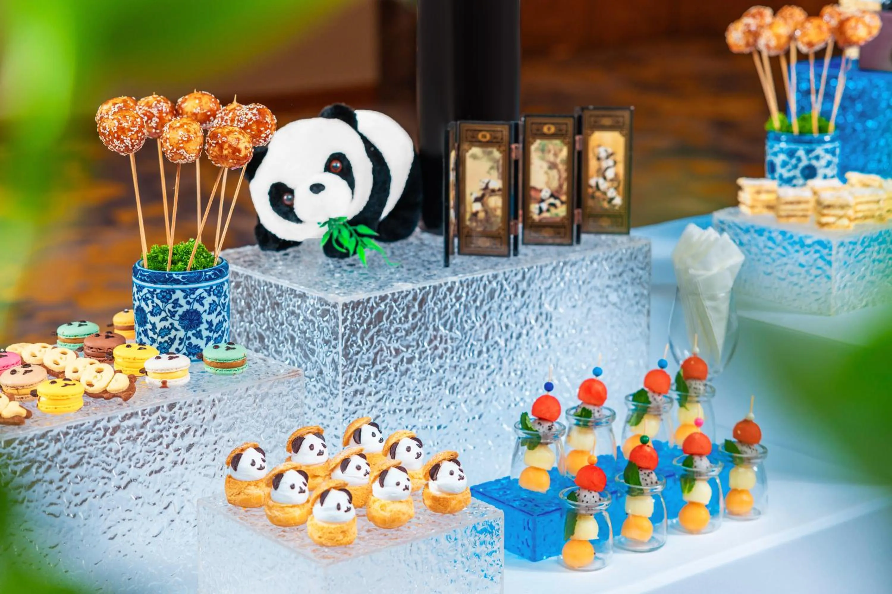 Meeting/conference room in Crowne Plaza Chengdu City Center by IHG