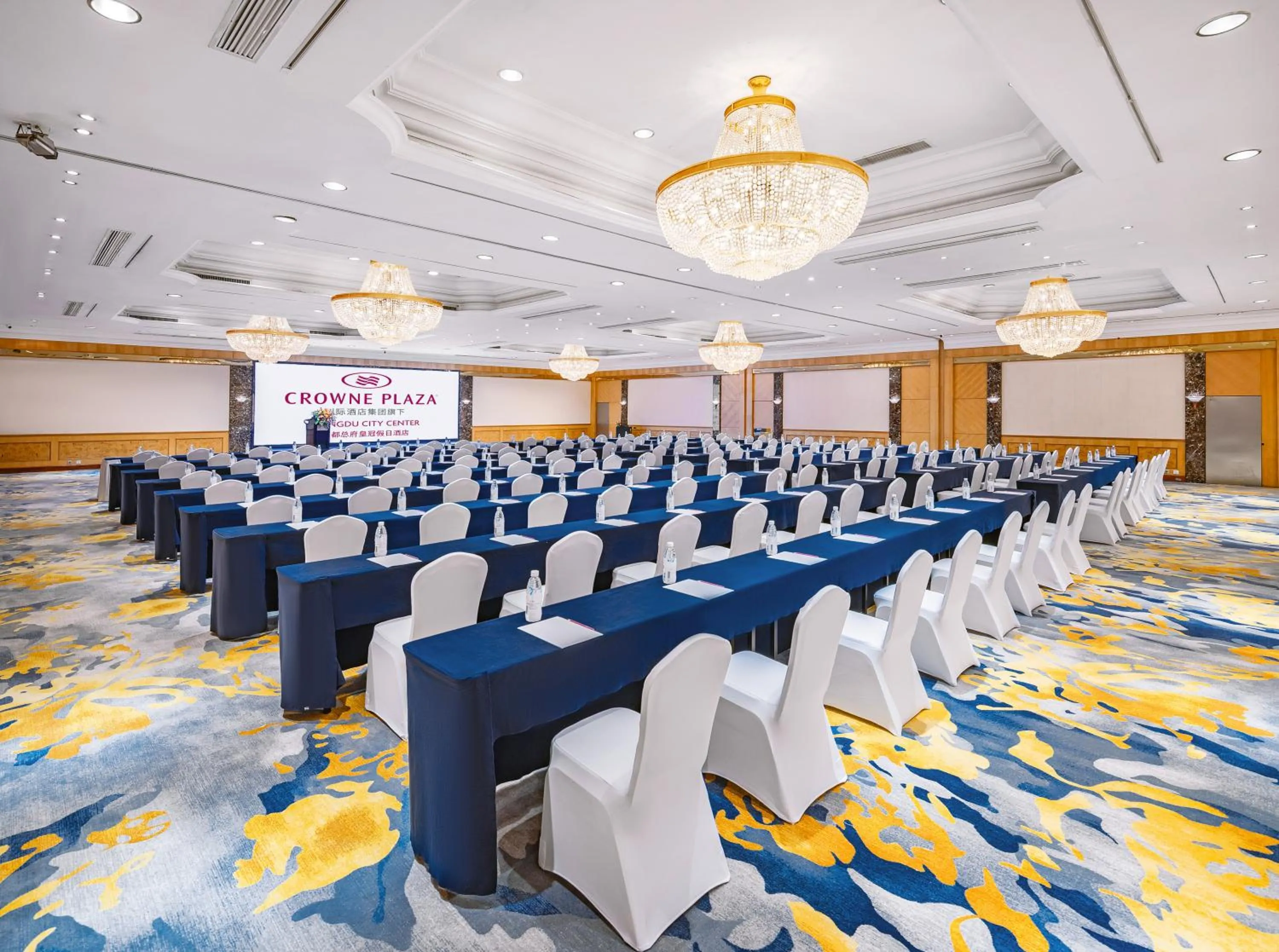 Meeting/conference room in Crowne Plaza Chengdu City Center by IHG