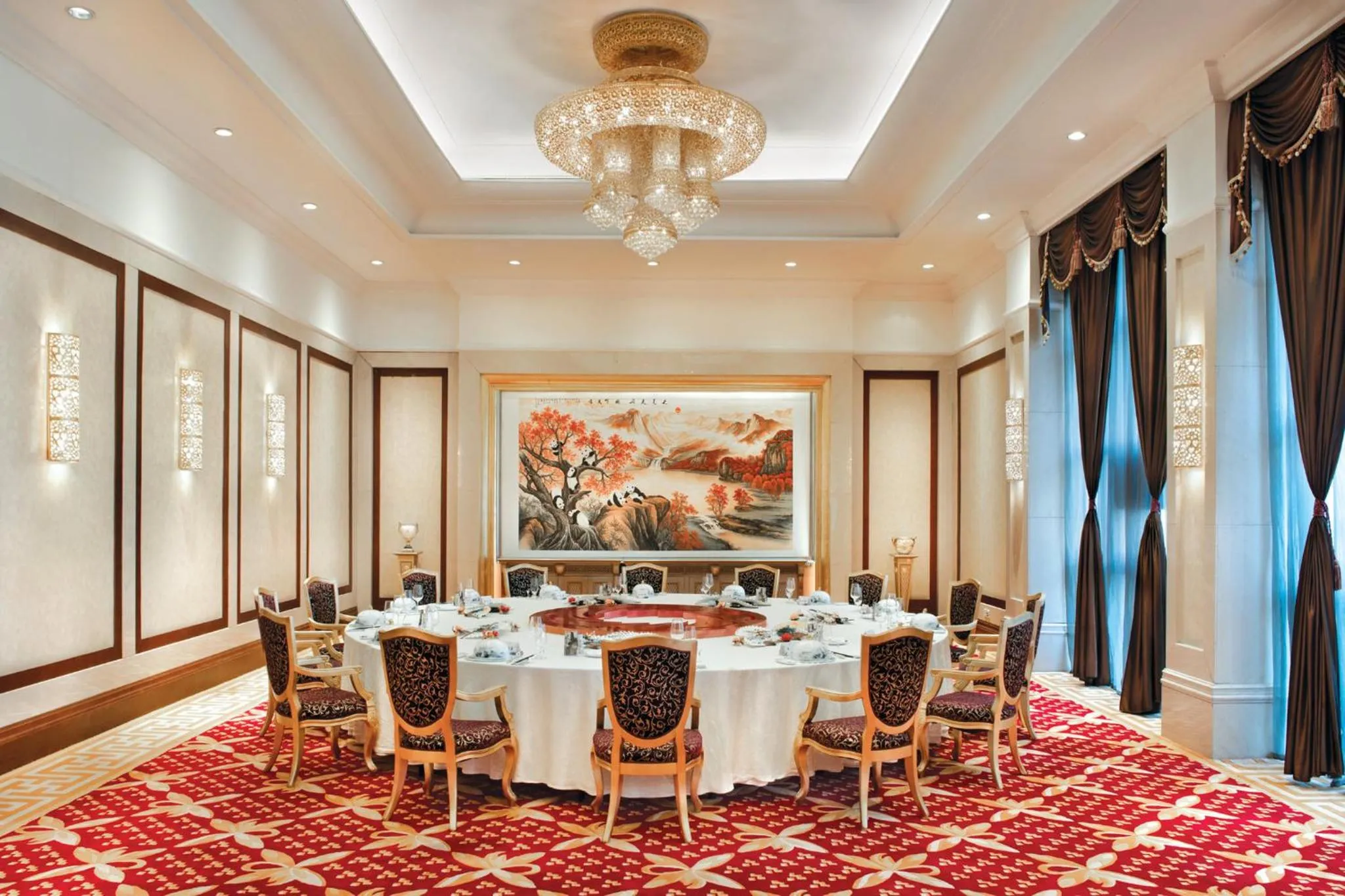 Restaurant/places to eat in Crowne Plaza Chengdu City Center by IHG
