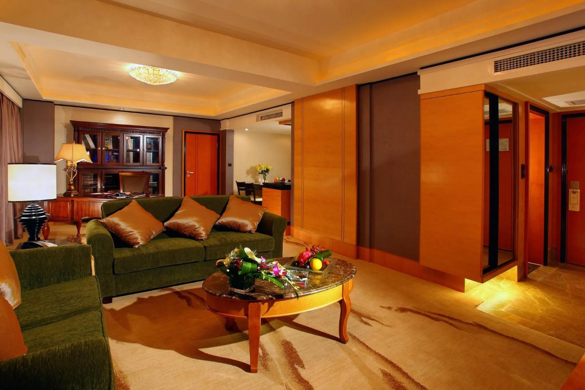 Photo of the whole room in Crowne Plaza Chengdu City Center by IHG