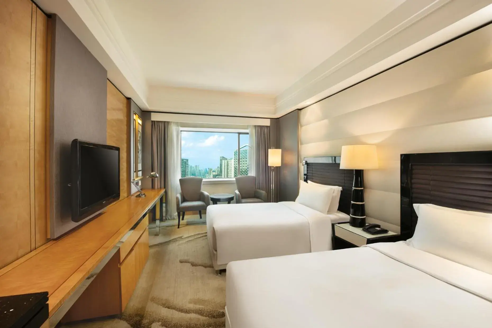 Premium Double Room with Two Double Beds in Crowne Plaza Chengdu City Center by IHG Premium Double Room with Two Double Beds in Crowne Plaza Chengdu City Center by IHG