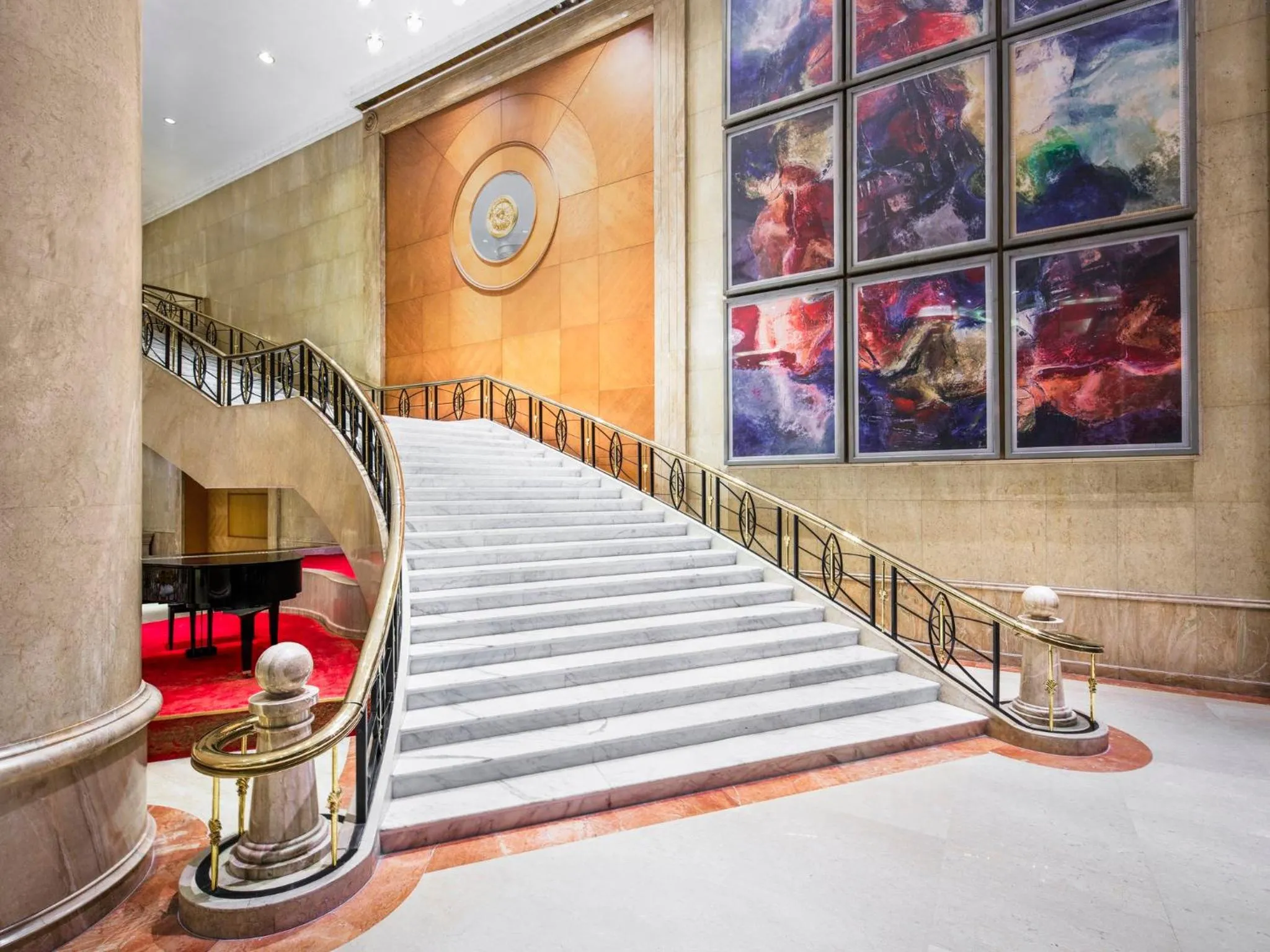 Property building in Crowne Plaza Chengdu City Center by IHG