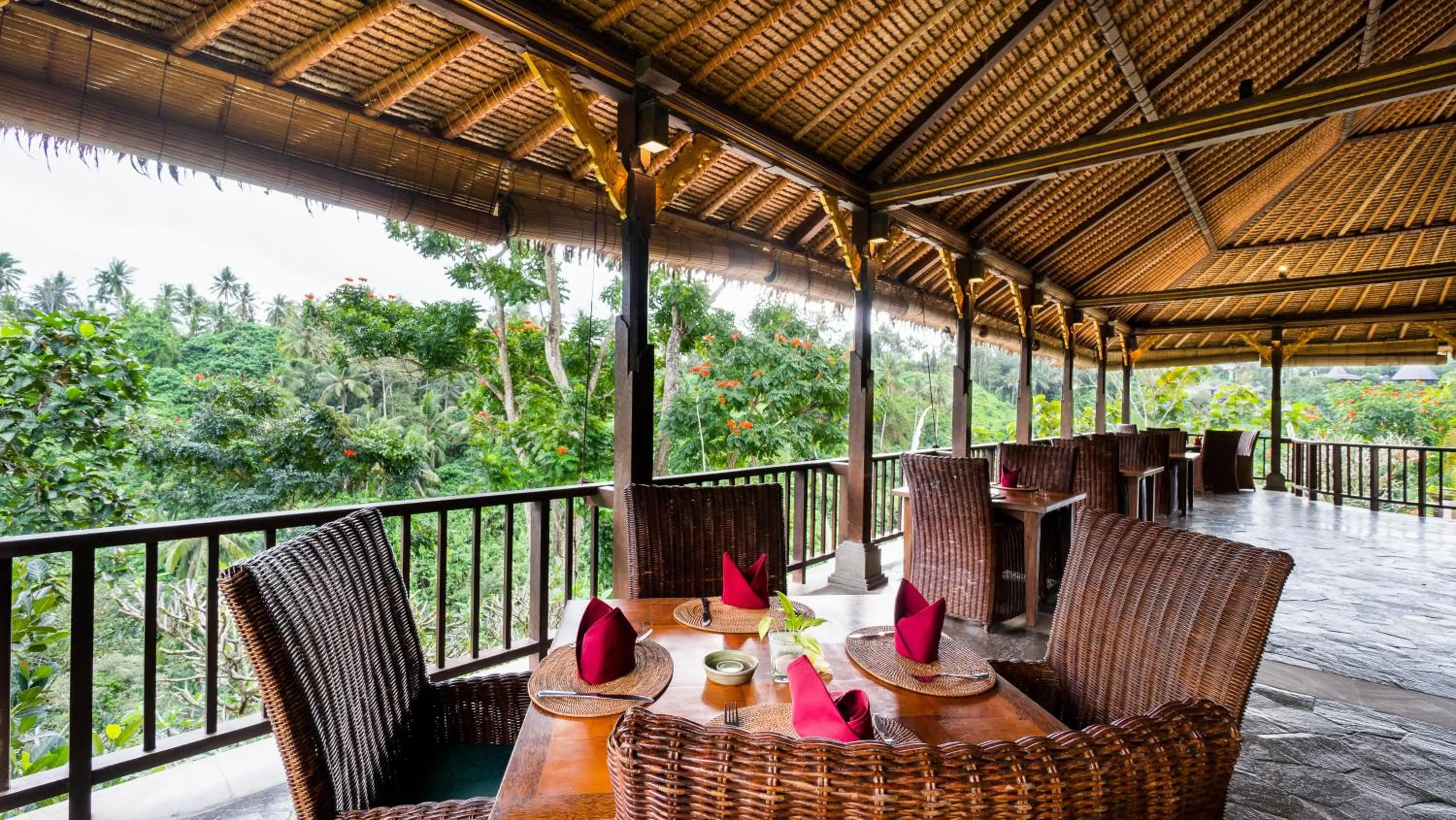 Restaurant/places to eat in Natura Villa Ubud Bali