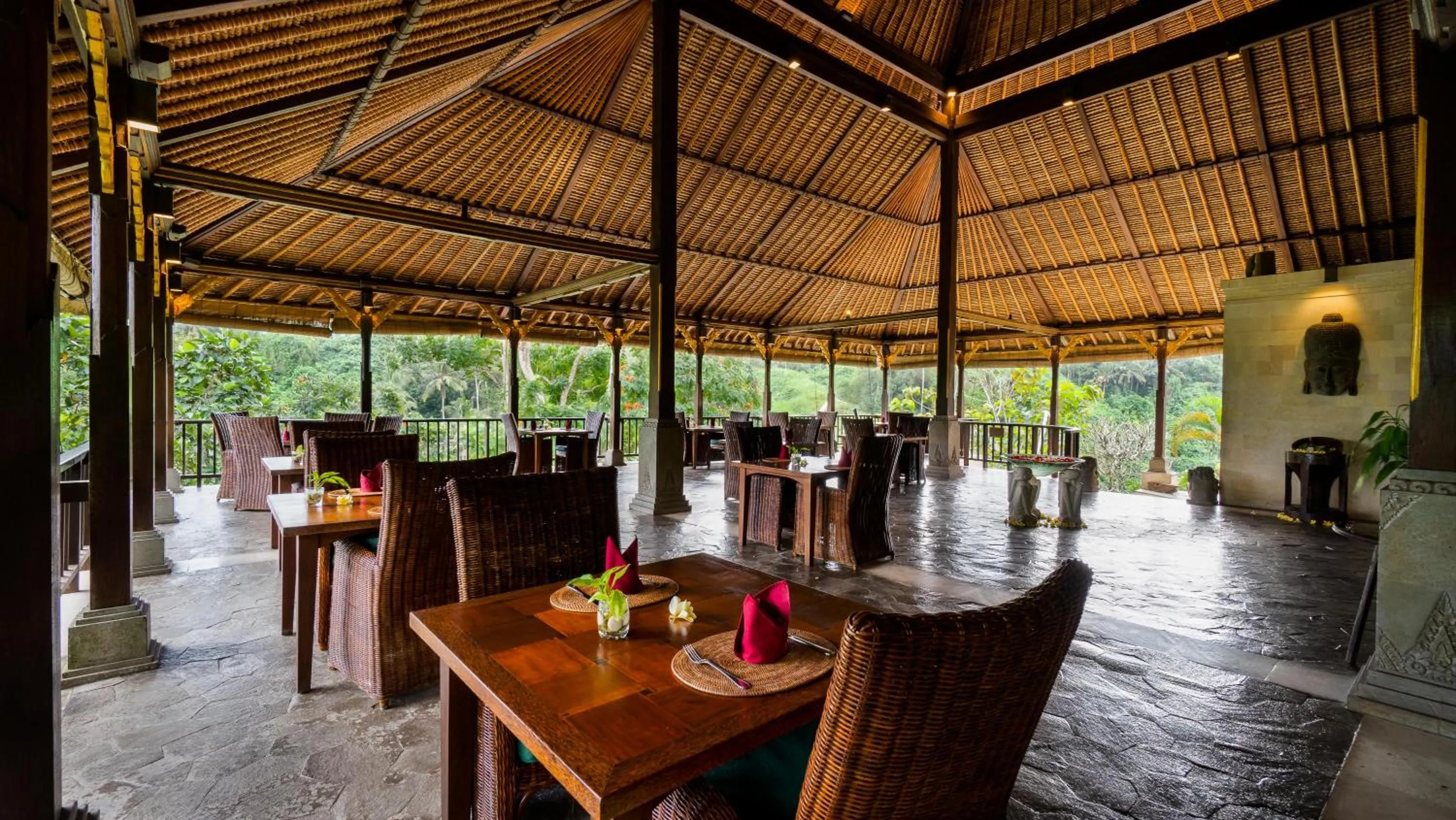 Restaurant/places to eat in Natura Villa Ubud Bali