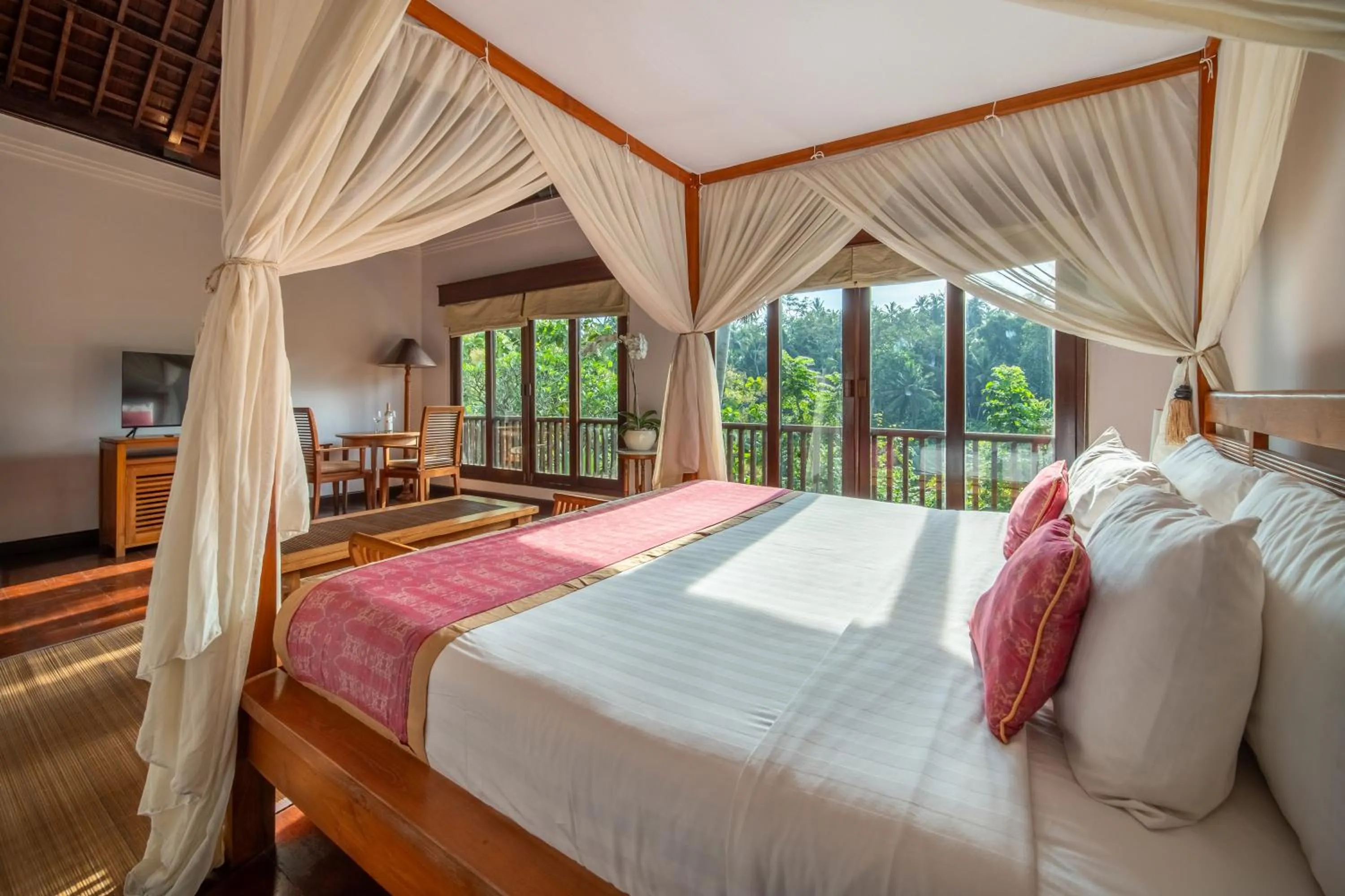 View (from property/room), Bed in Natura Villa Ubud Bali