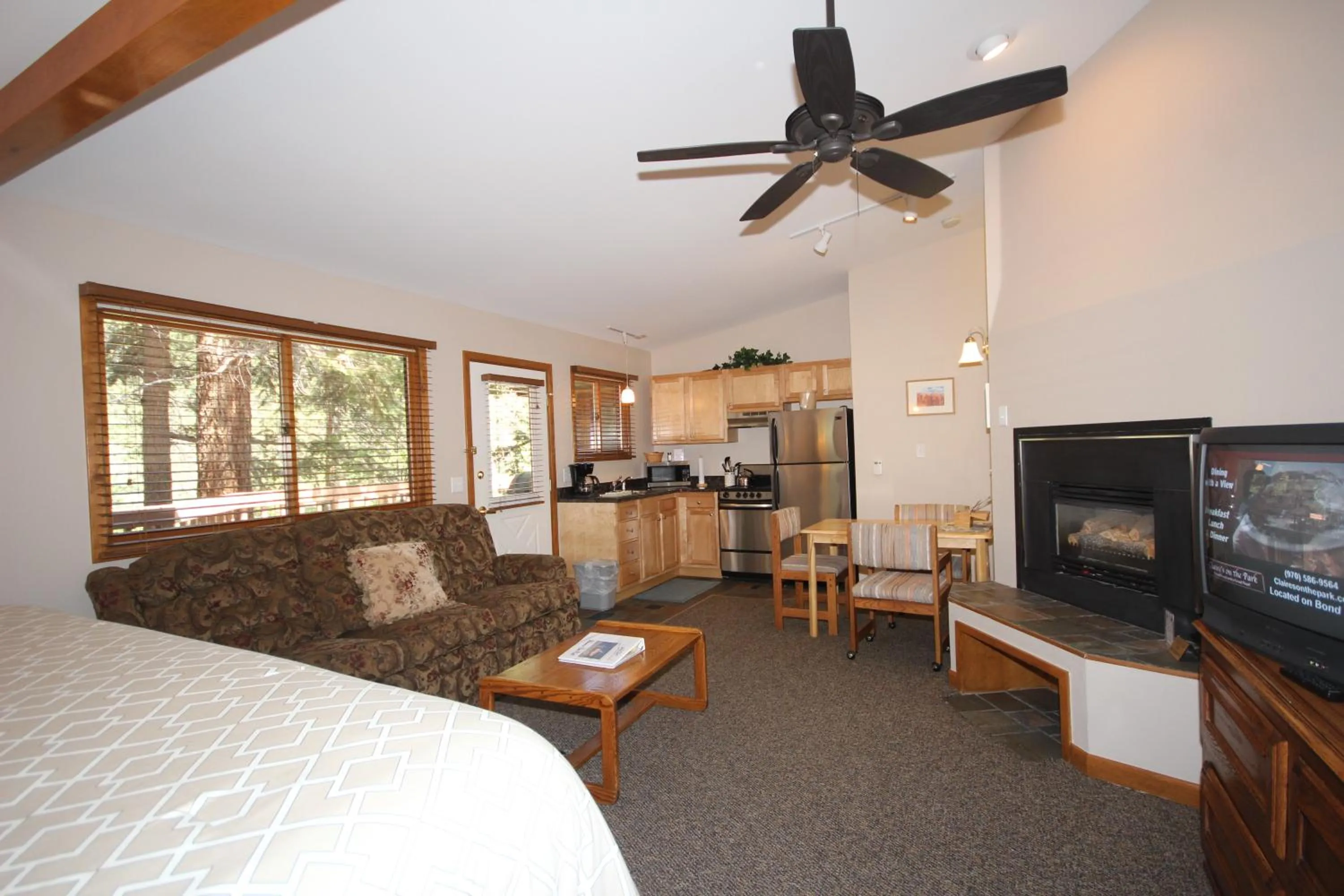 Kitchen or kitchenette in Streamside on Fall River