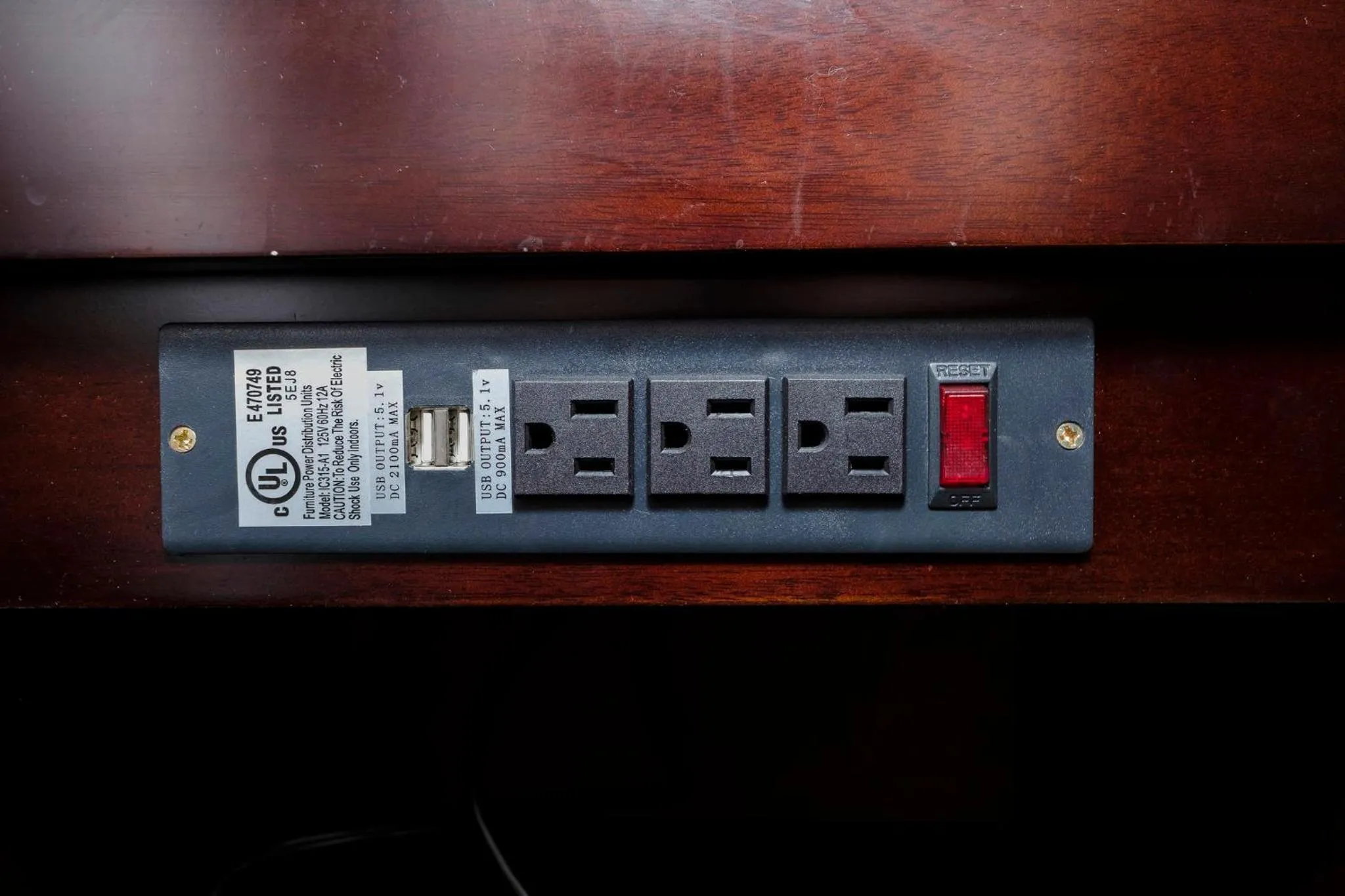 Bedroom in Red Roof Inn Lansing East - MSU