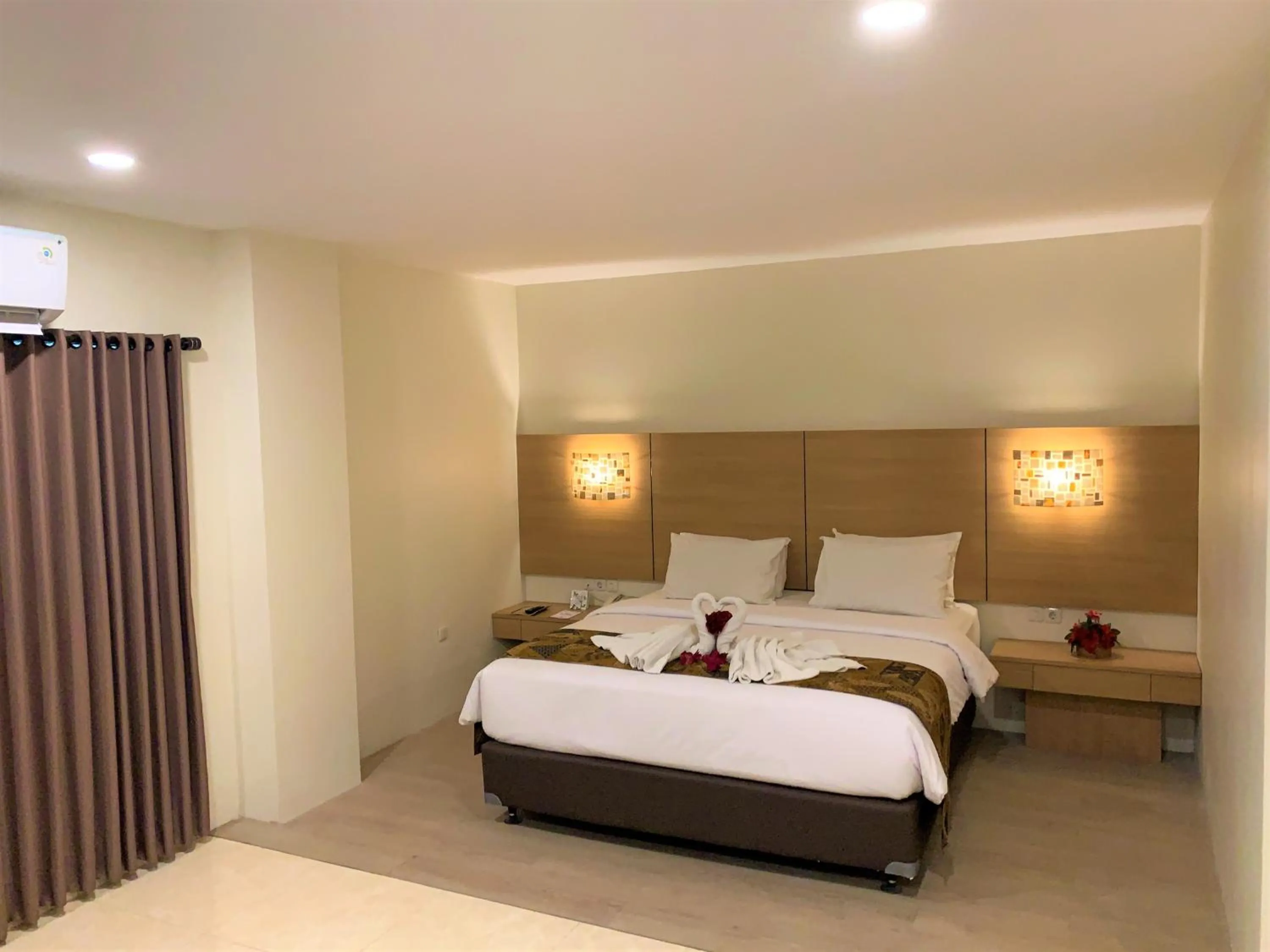 Bed in Hotel Baron Indah