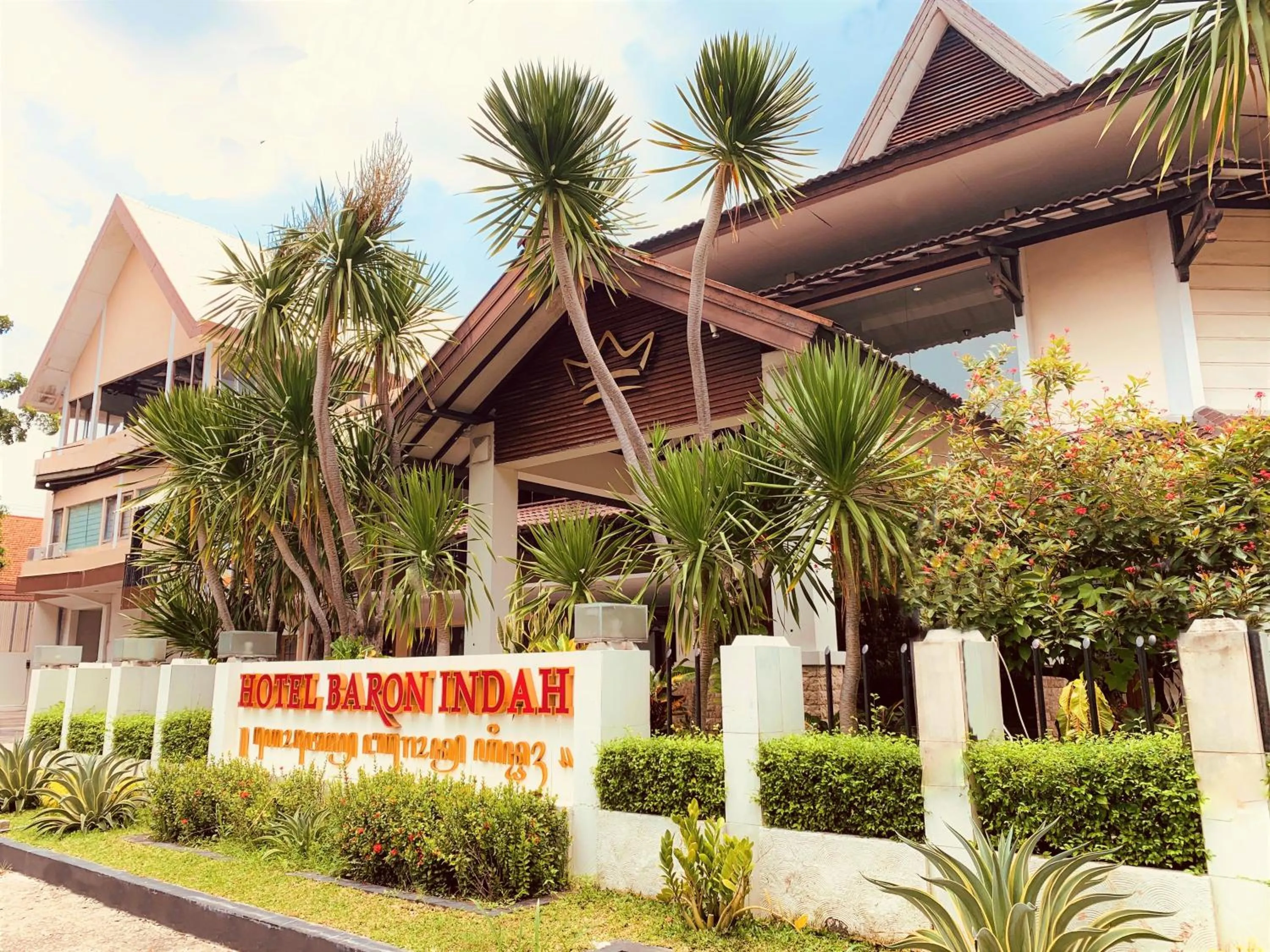 Property building in Hotel Baron Indah