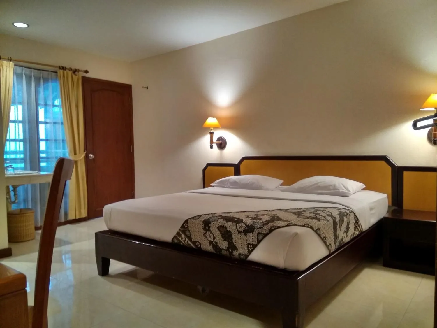 Bed in Hotel Baron Indah