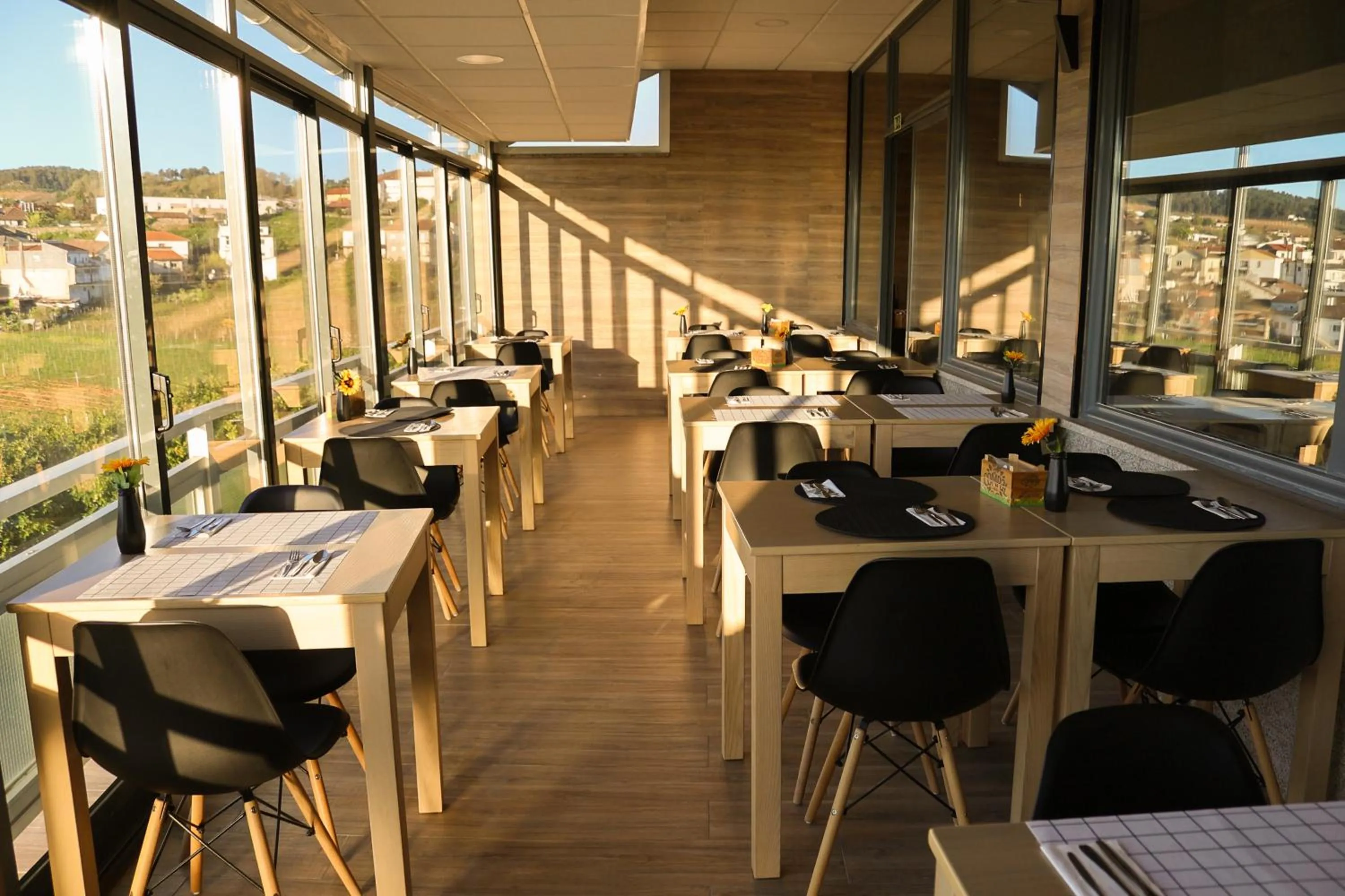 Restaurant/places to eat in Quinta da Seixeda