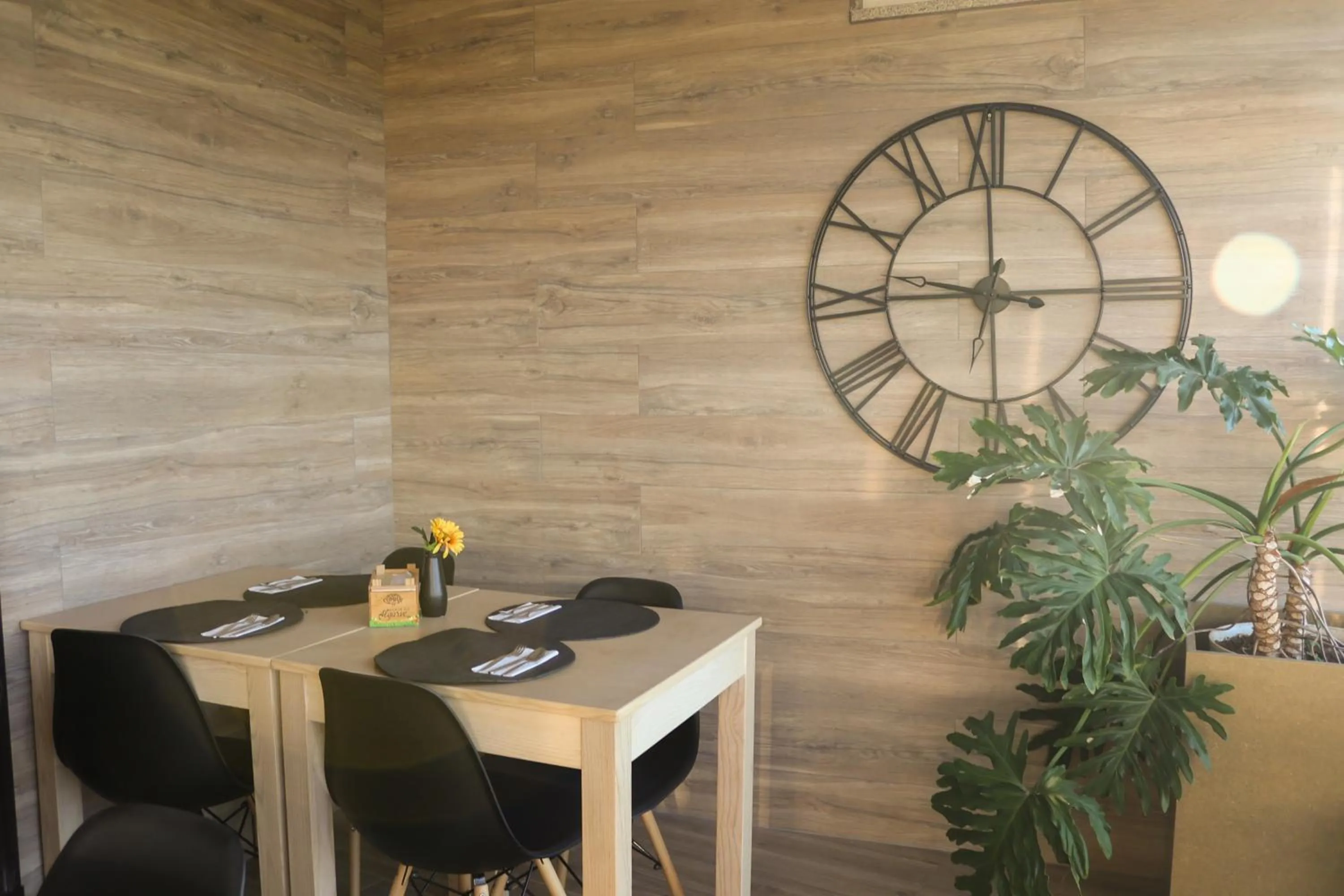 Restaurant/places to eat in Quinta da Seixeda