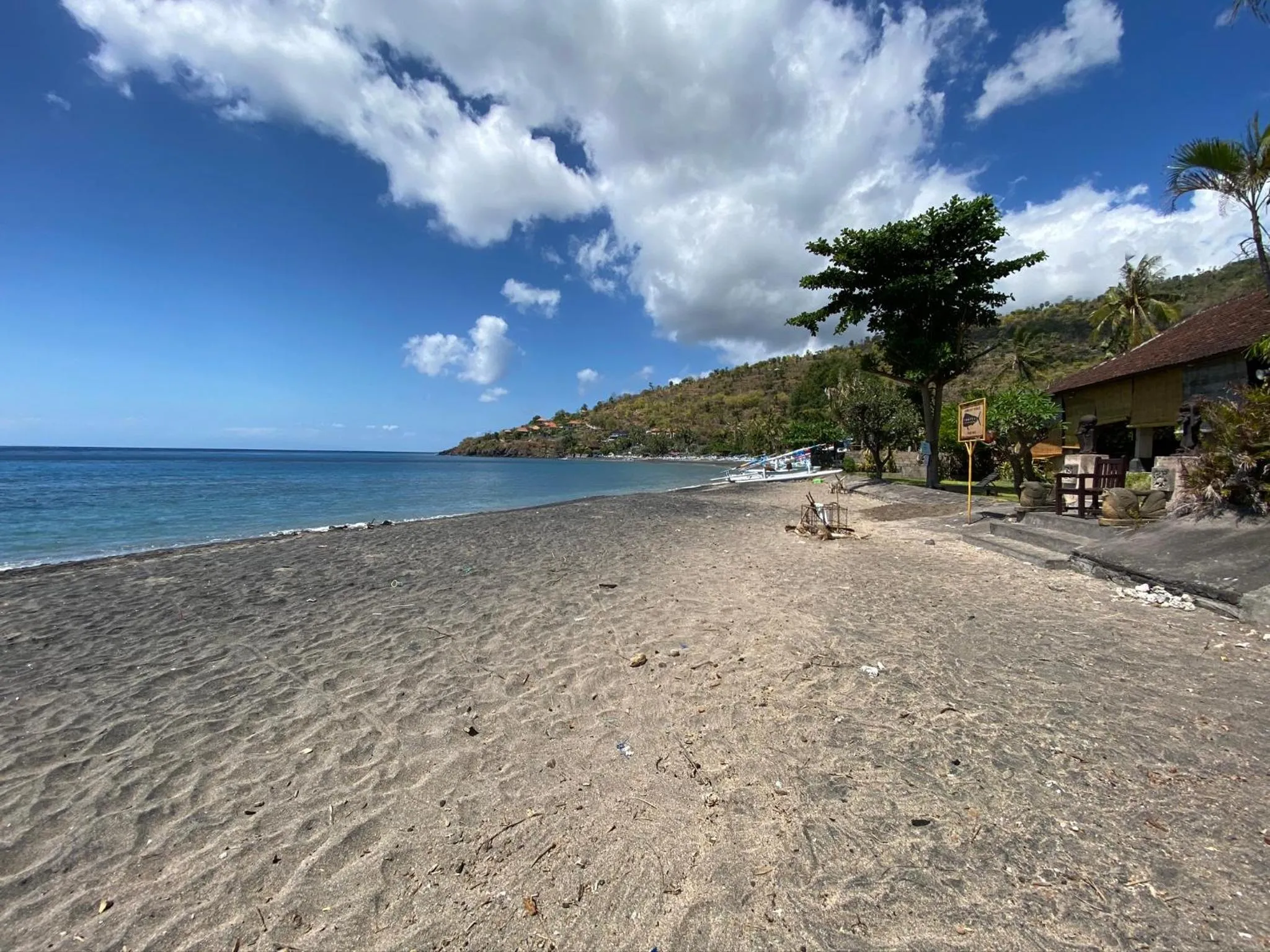 Beach in Hidden Paradise Cottages
