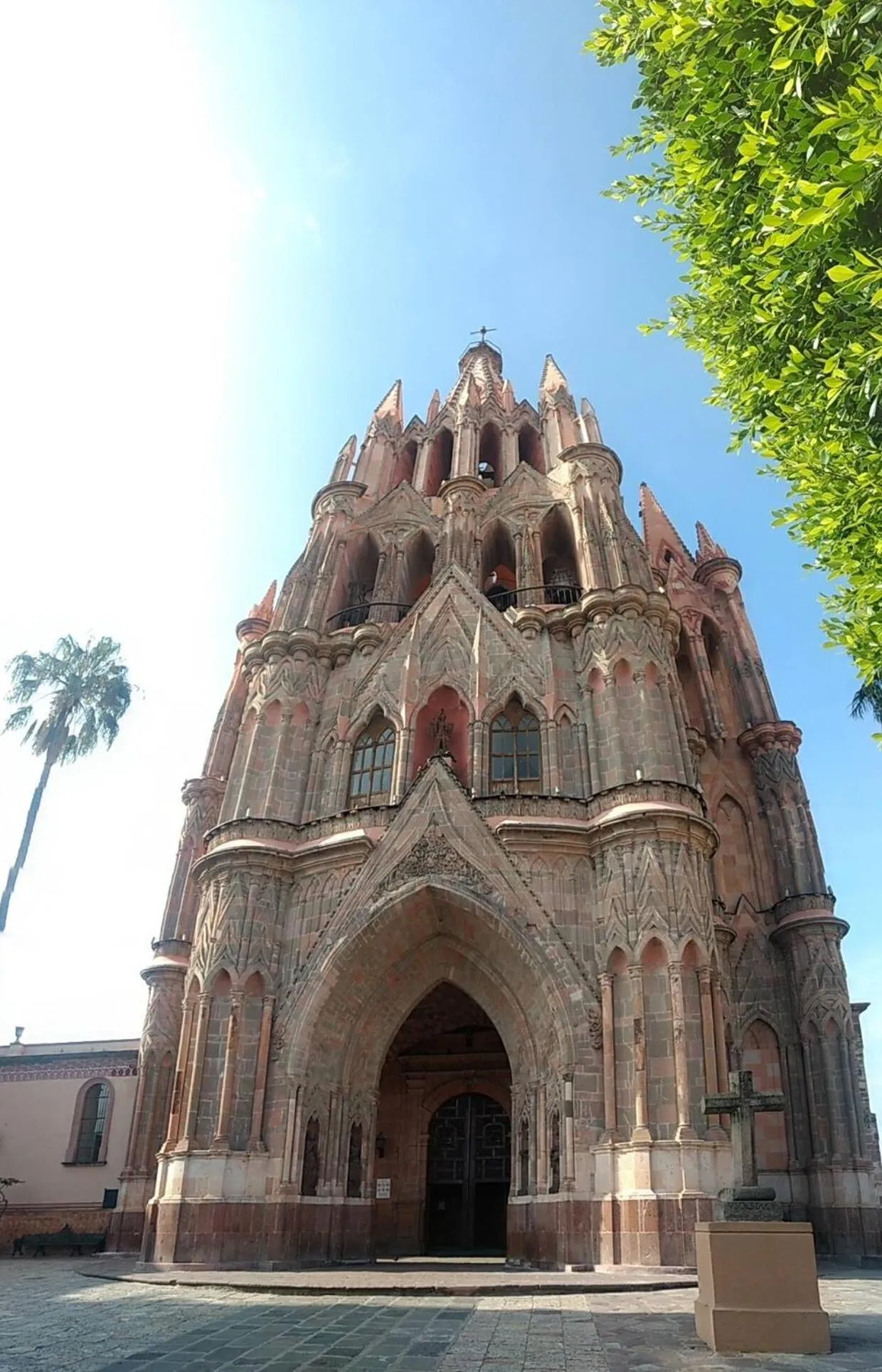 Nearby landmark in Hotel Galería