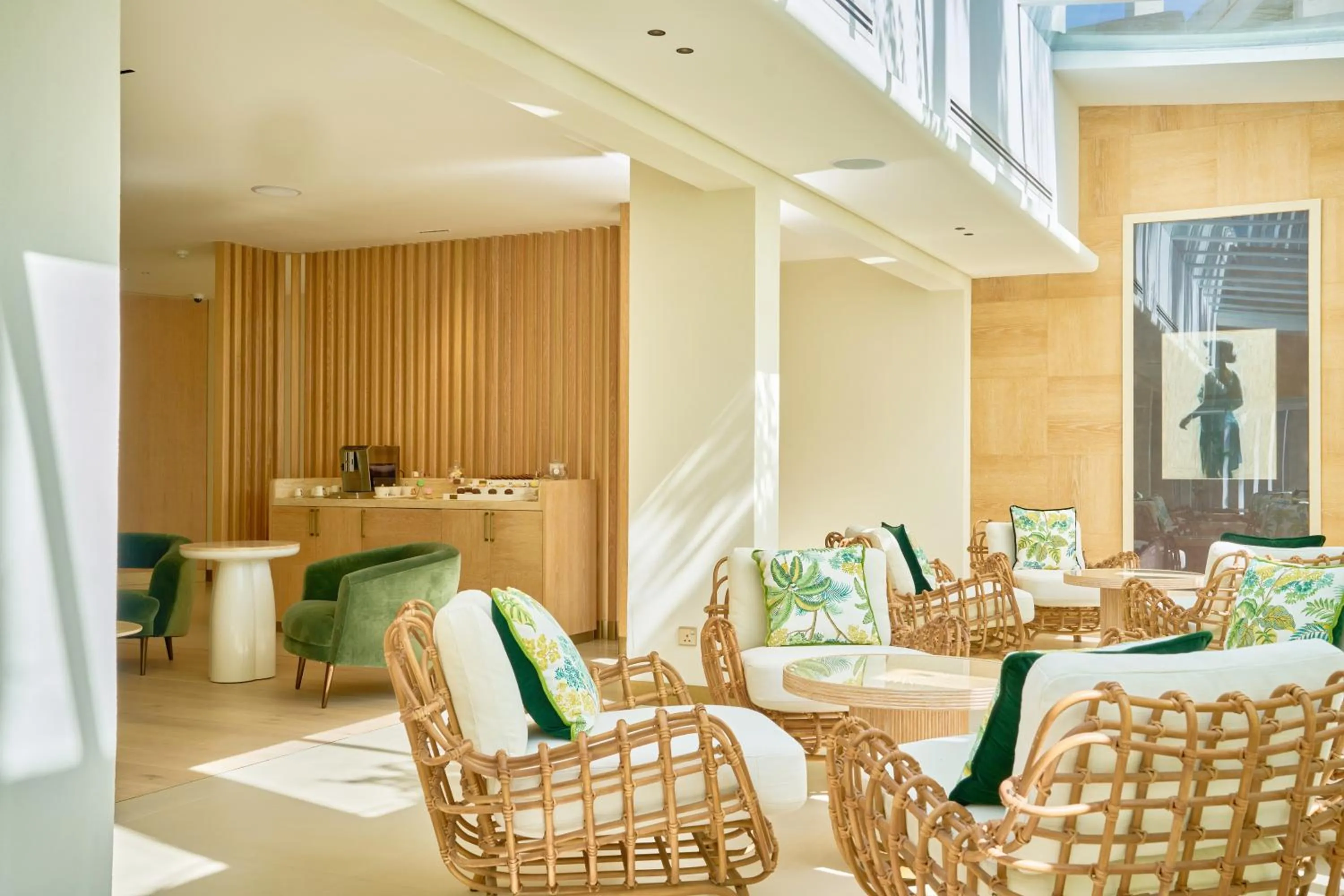 Living room in Palmyard Hotel