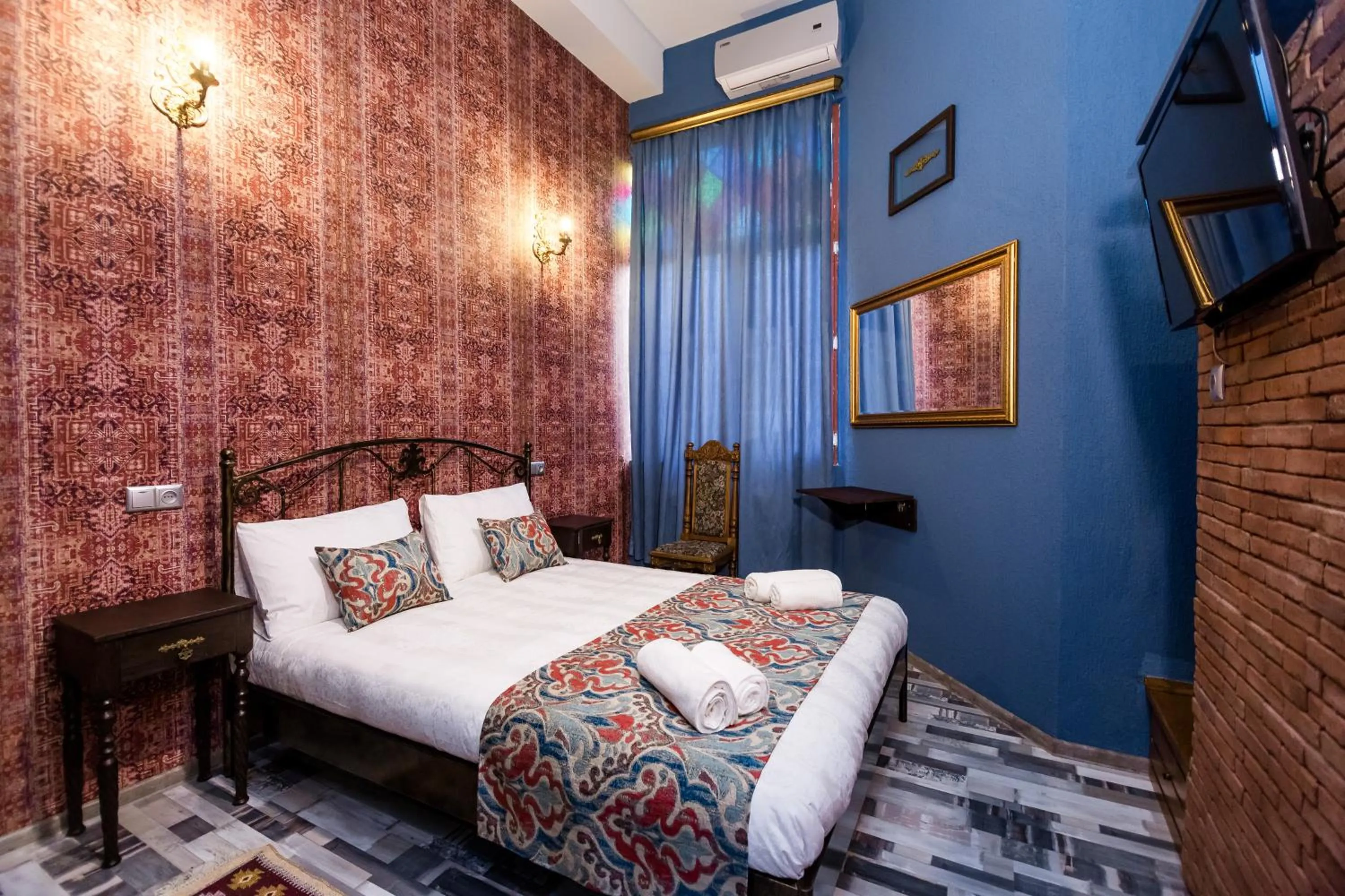 Decorative detail, Bed in Tiflis Inn Boutique Hotel