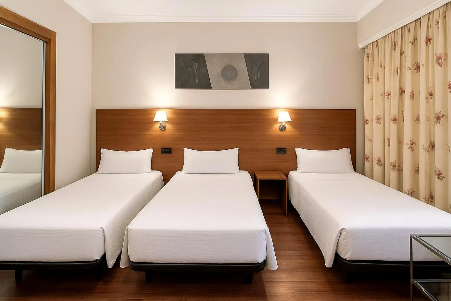 Triple Room in Hotel Nova Roma