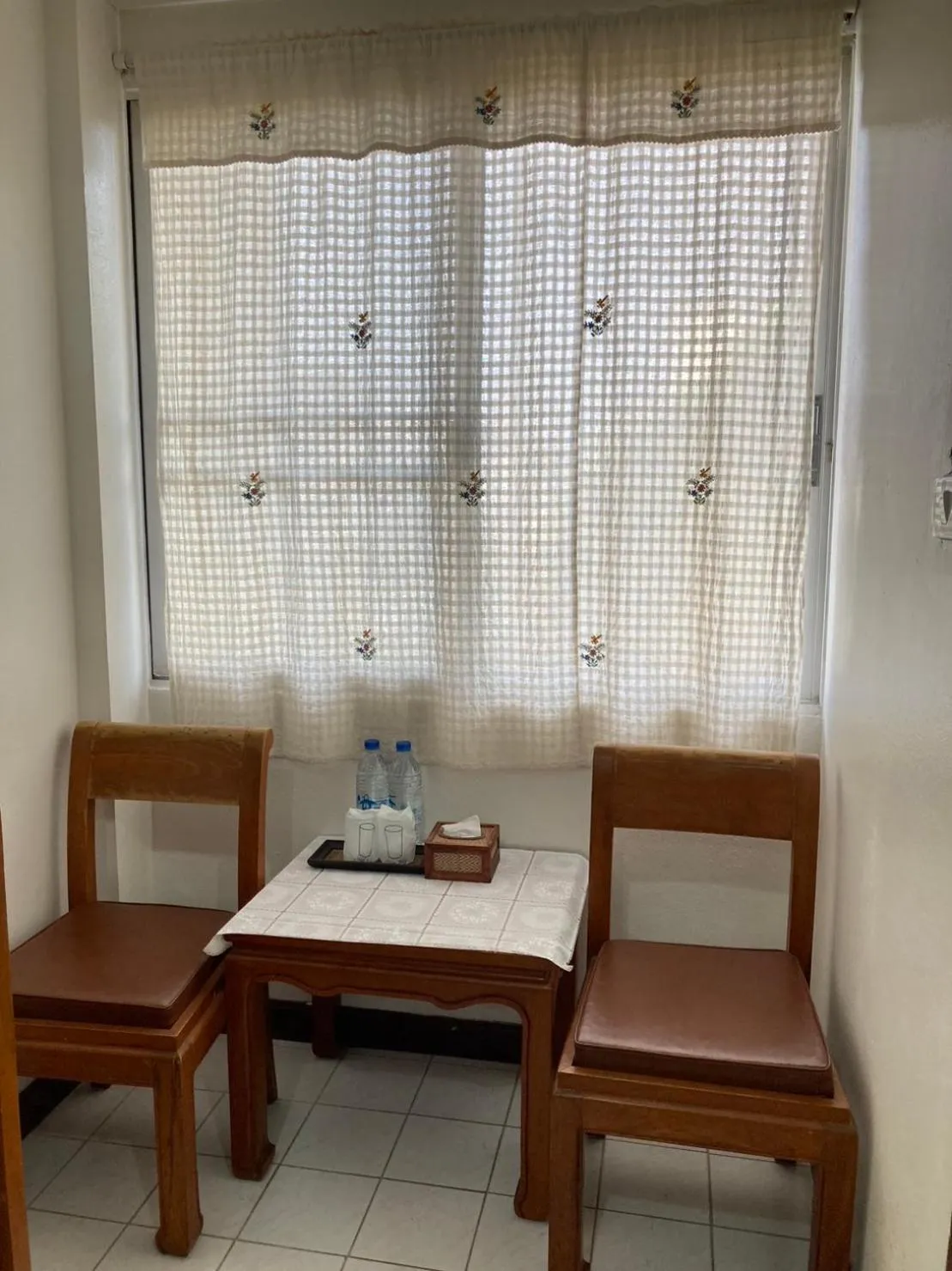 Photo of the whole room in Wiriya House