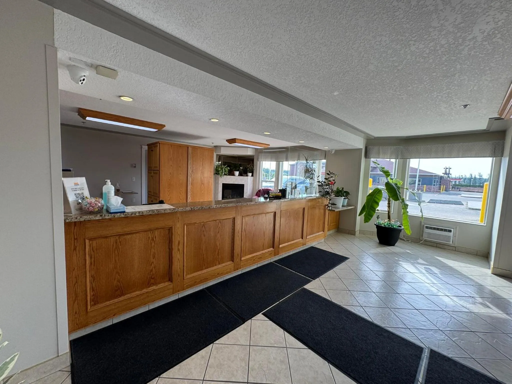 Lobby or reception in Western Budget Motel #3 Whitecourt