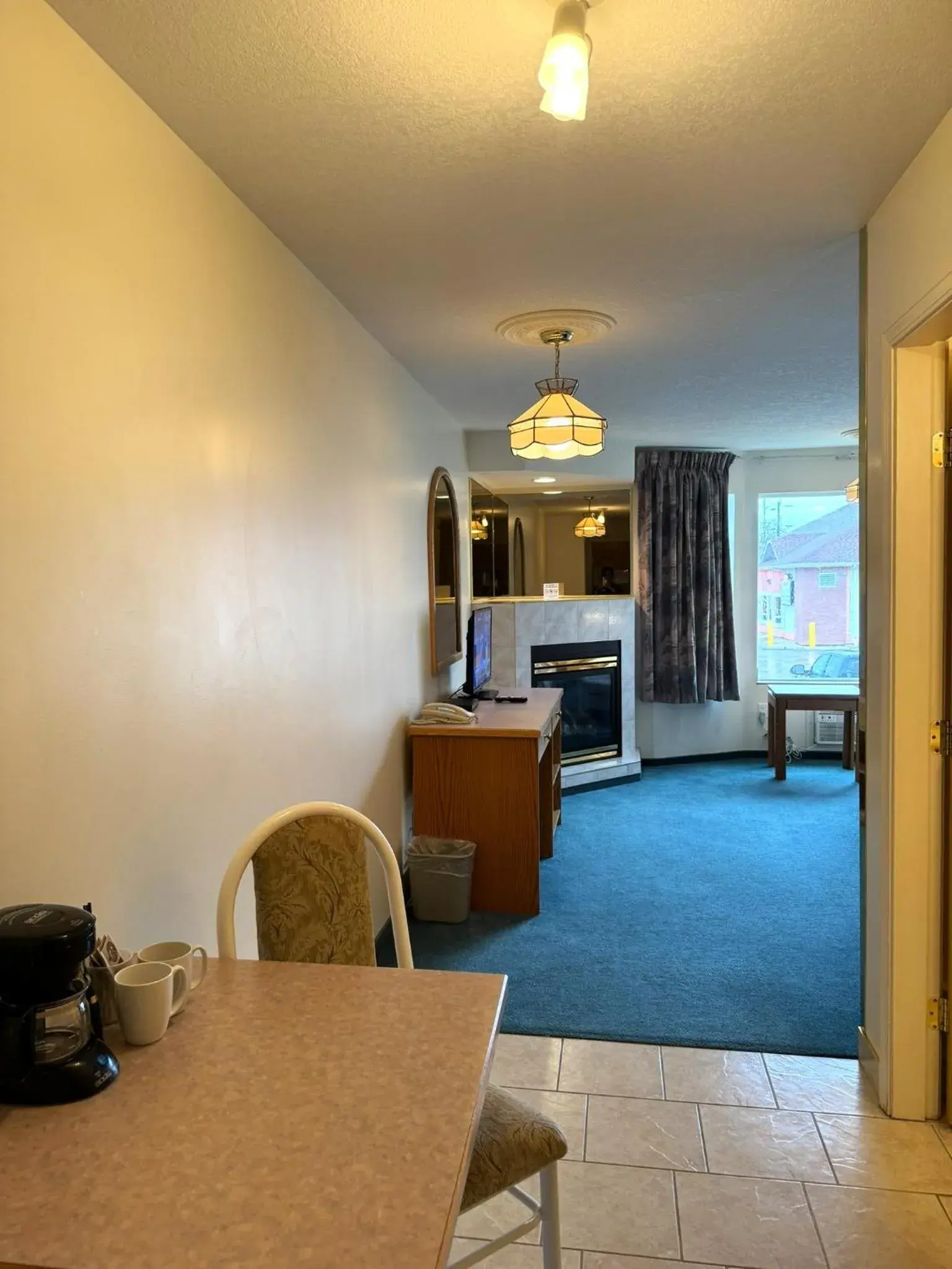 Queen Studio in Western Budget Motel #3 Whitecourt Queen Studio in Western Budget Motel #3 Whitecourt