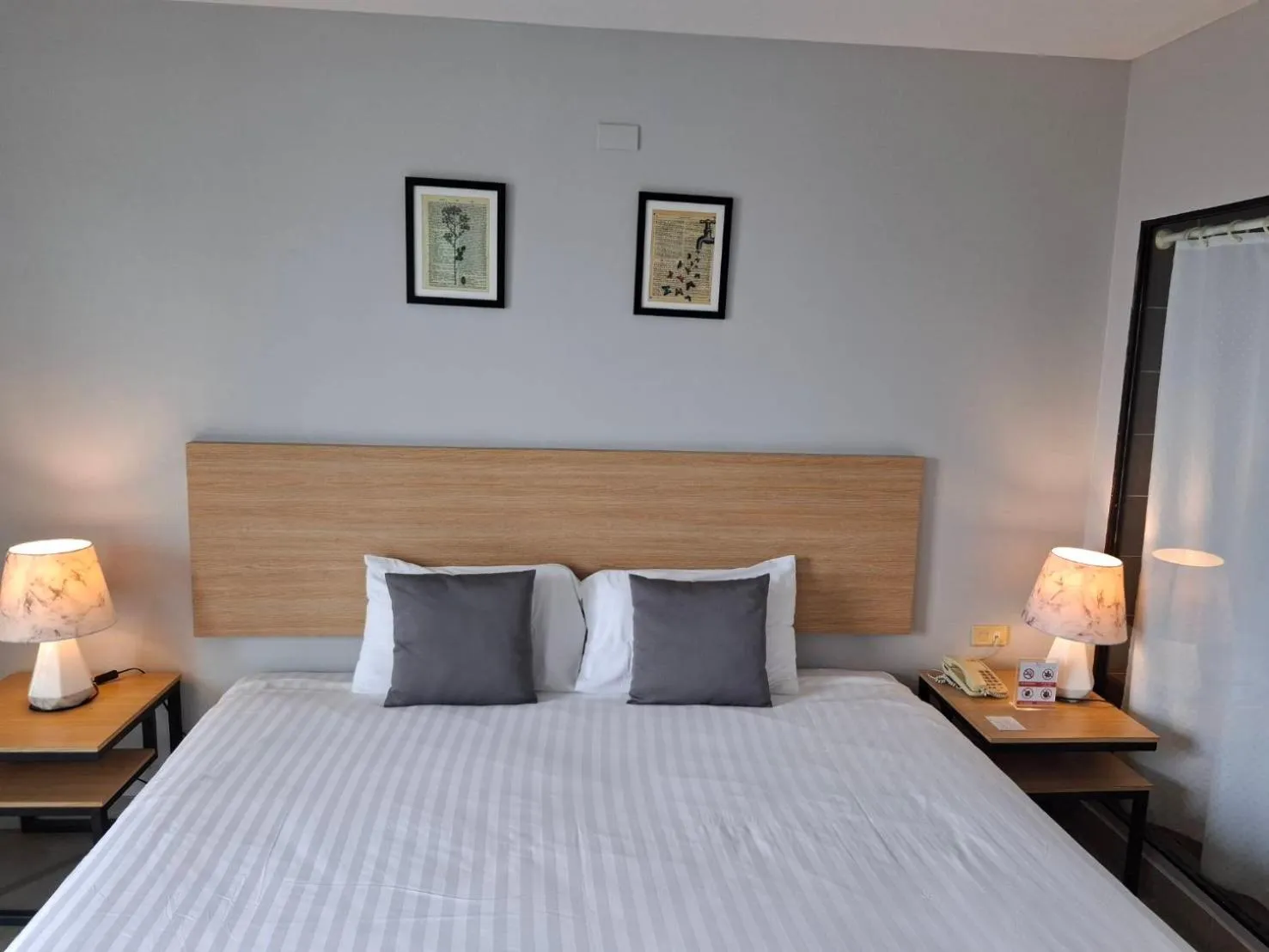 Bed in Vogue Pattaya Hotel