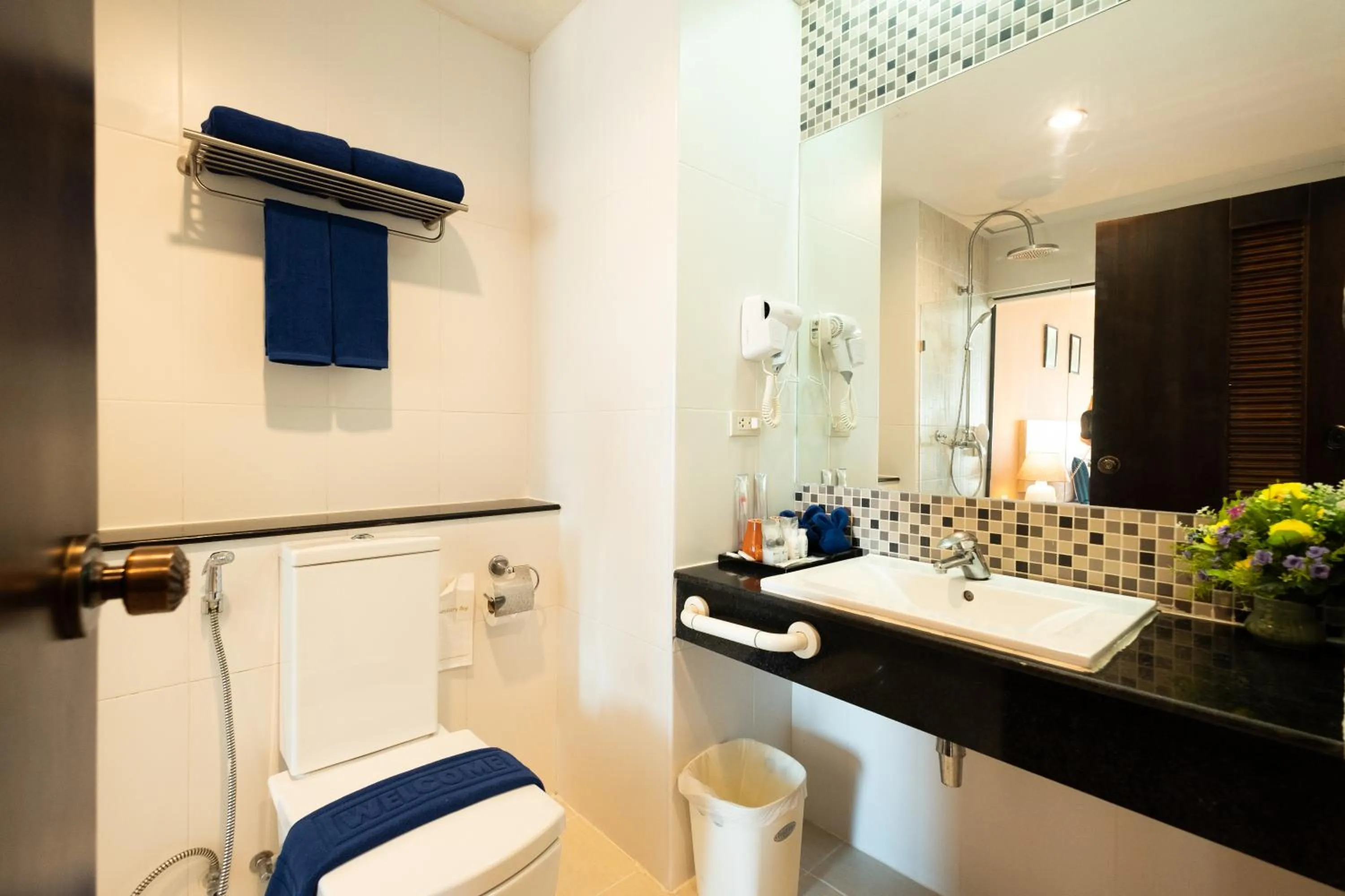 Toilet in Vogue Pattaya Hotel