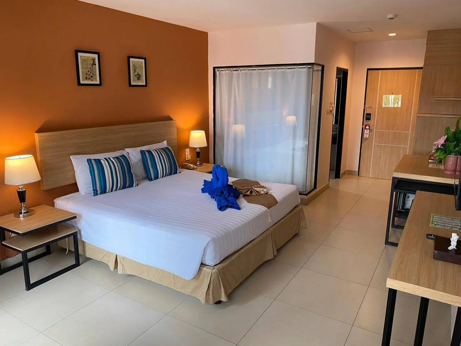 Bed in Vogue Pattaya Hotel