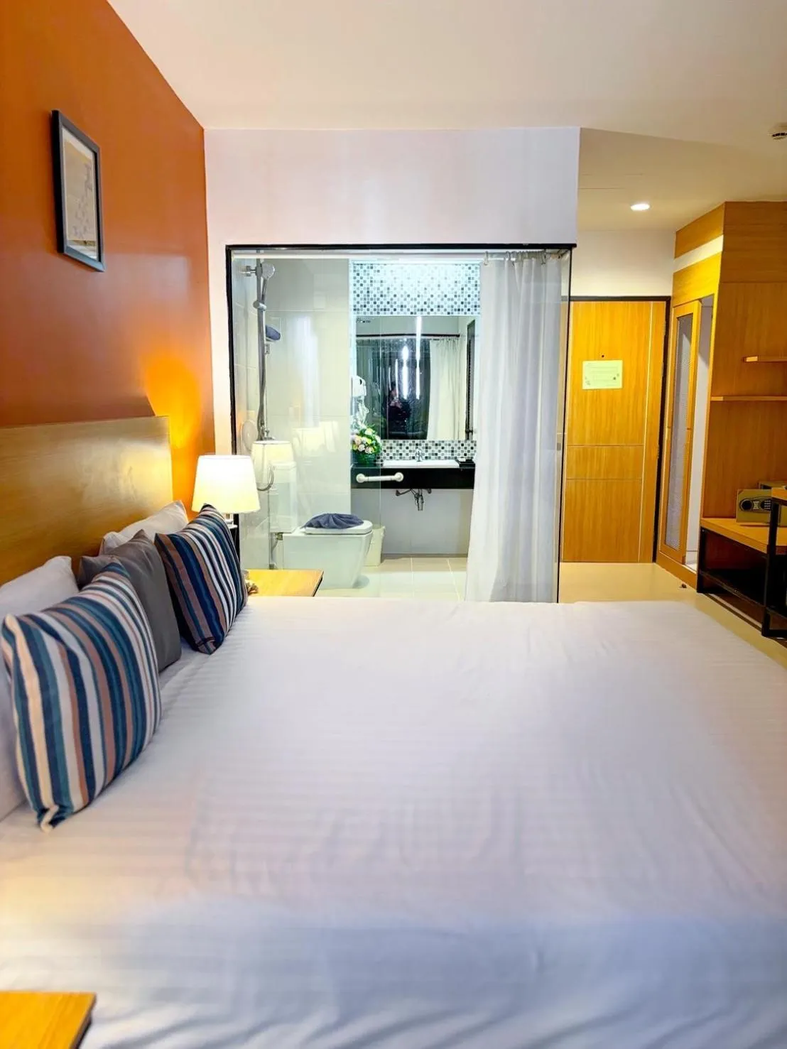 Bed in Vogue Pattaya Hotel