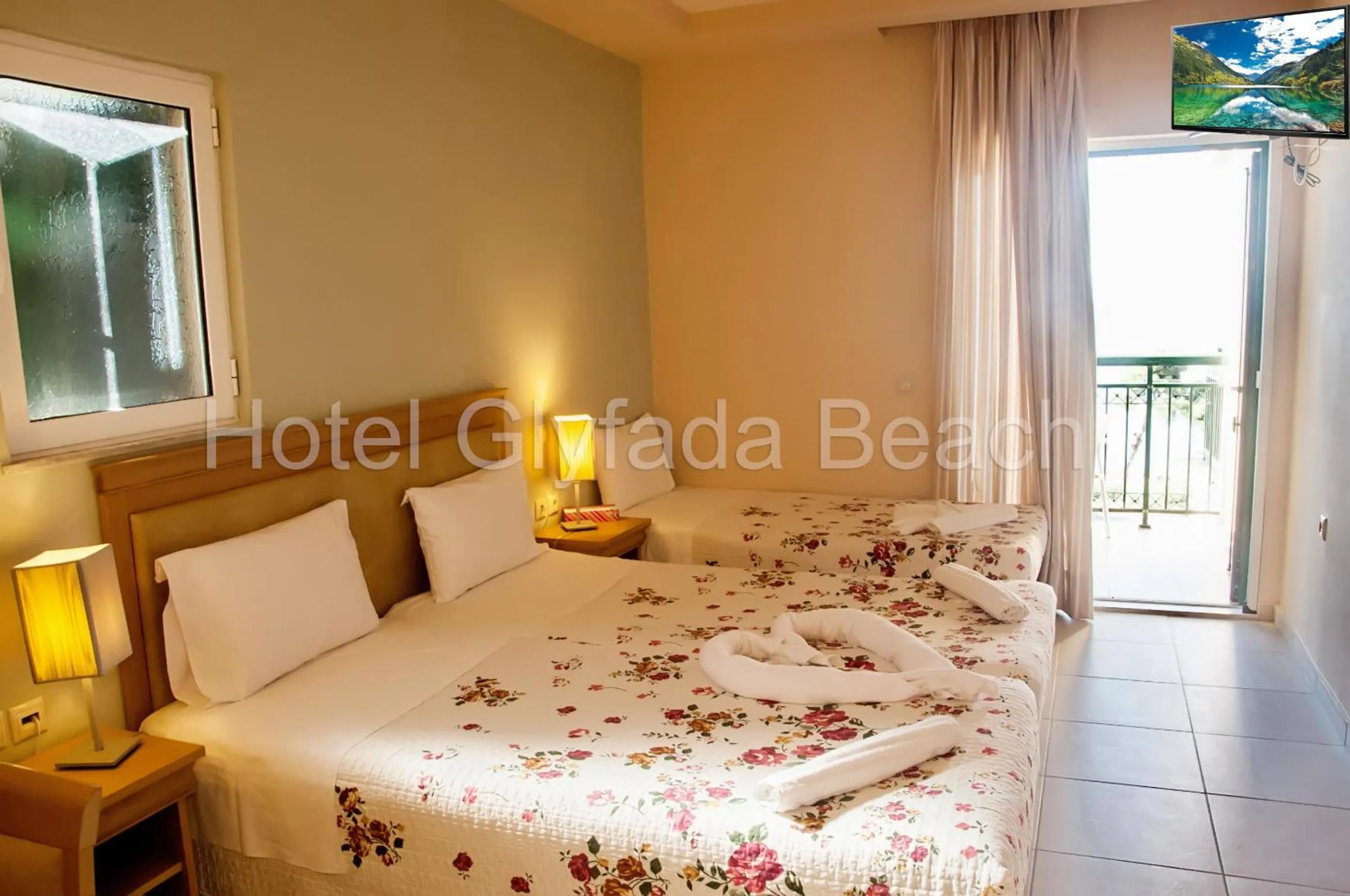 Bed in Glyfada Beach Hotel