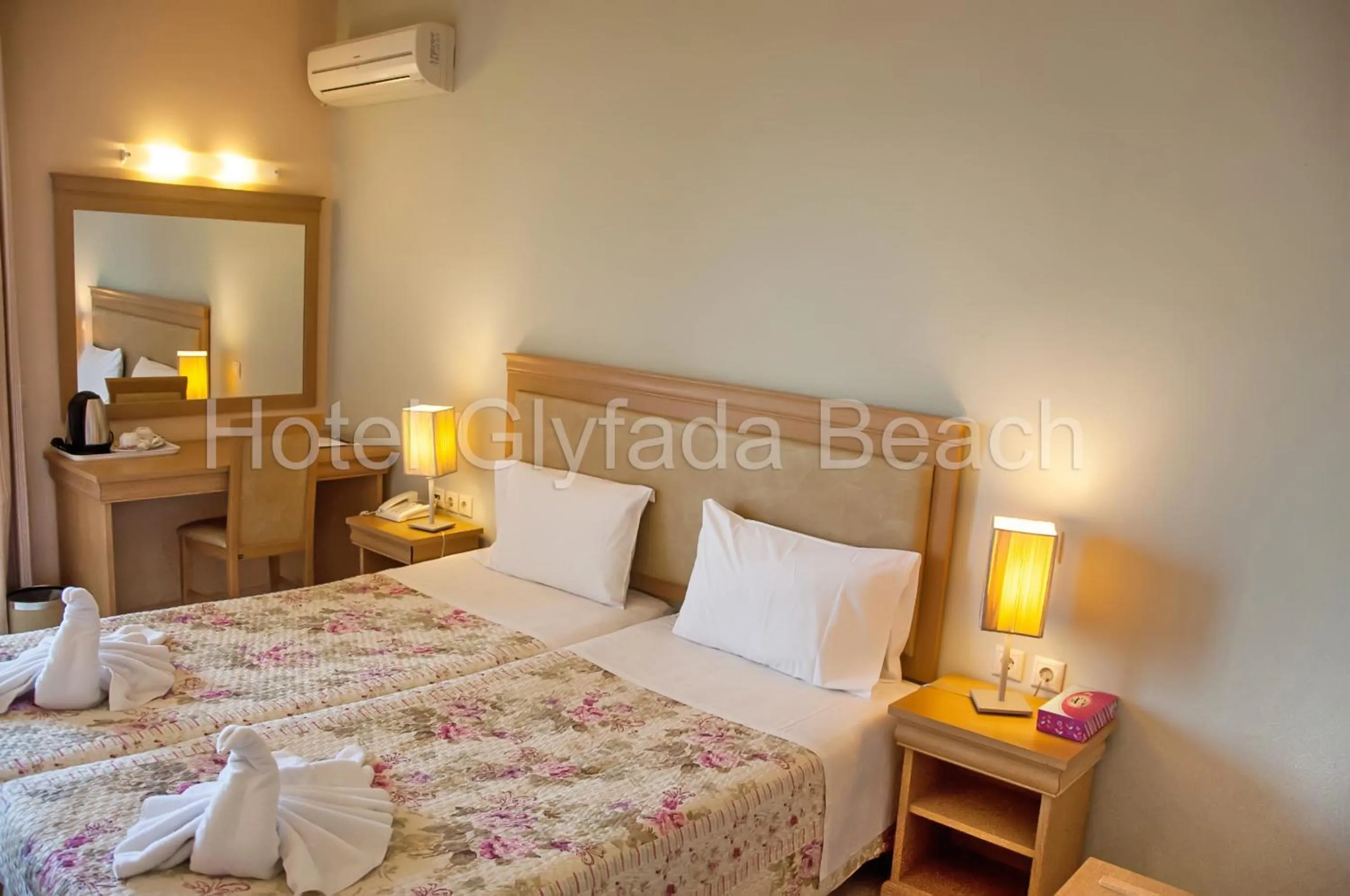 Bed in Glyfada Beach Hotel