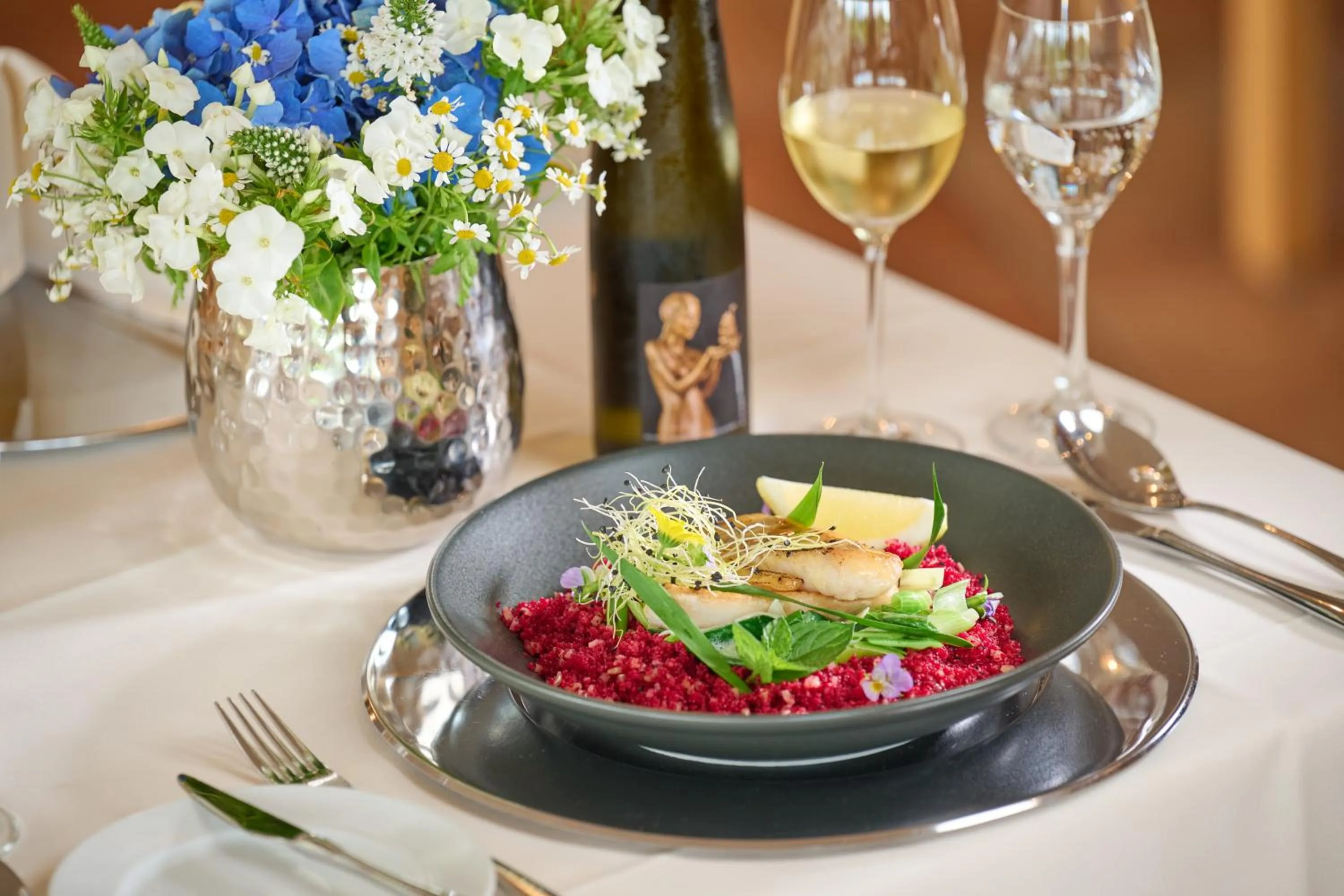 Food and drinks in Hotel Am Kurhaus mit erstem Ayurveda Center Sachsens - direkt am Gesundheitsbad ACTINON & Kurpark