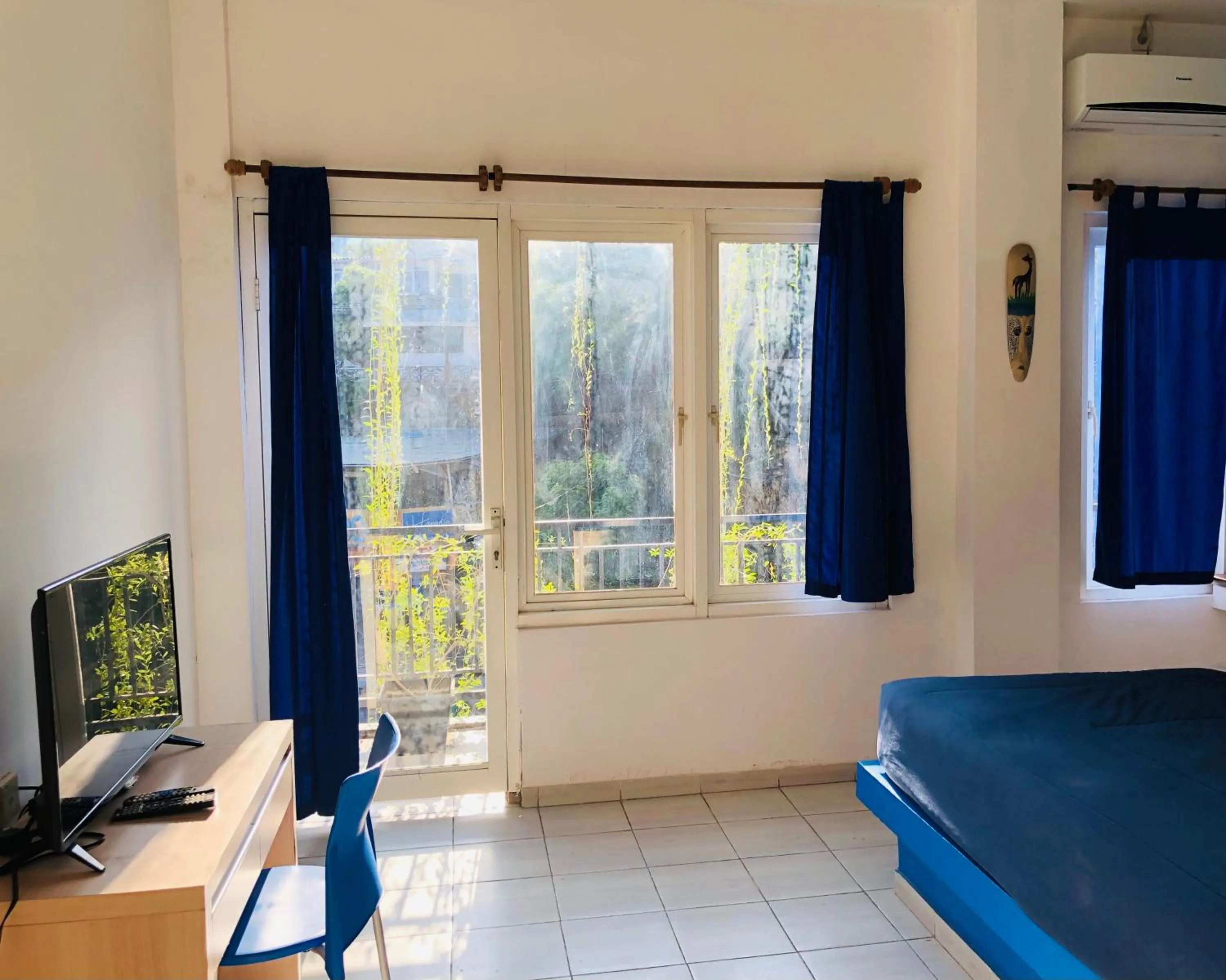 Street view, Bed in Blue Ocean Hotel