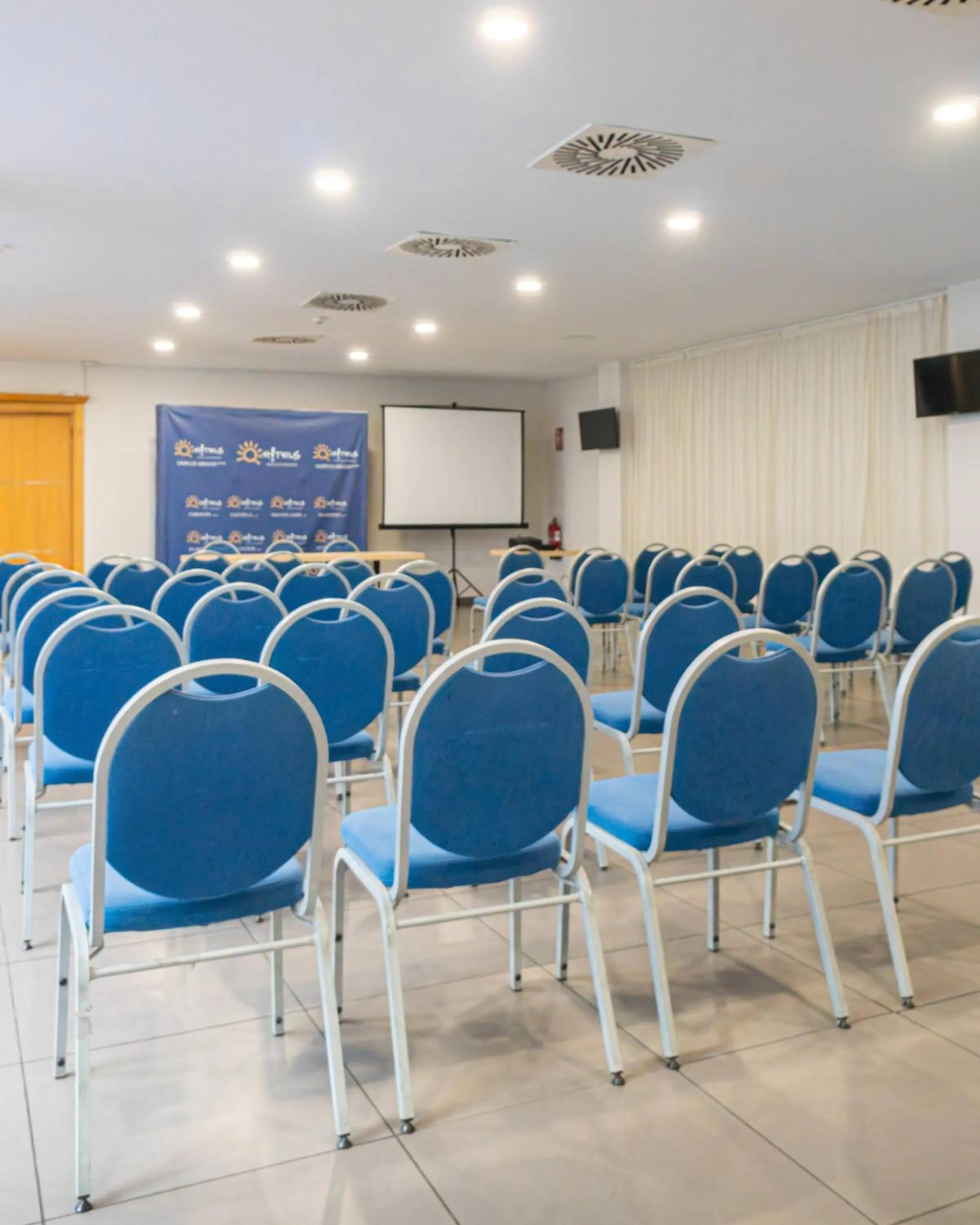 Meeting/conference room in Ohtels Campo De Gibraltar